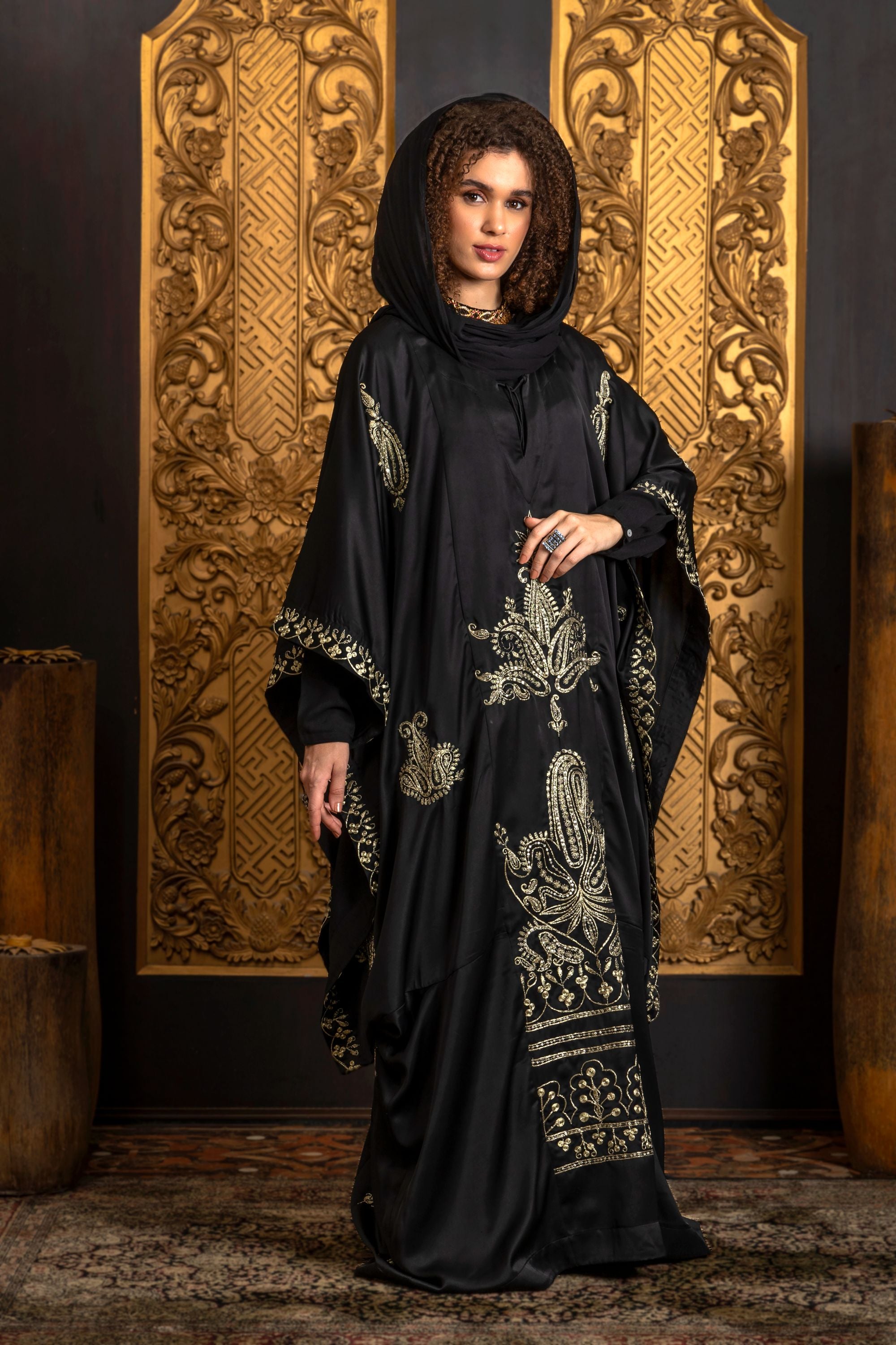 Afsaneh Embroidered Jalabiya with Sheila