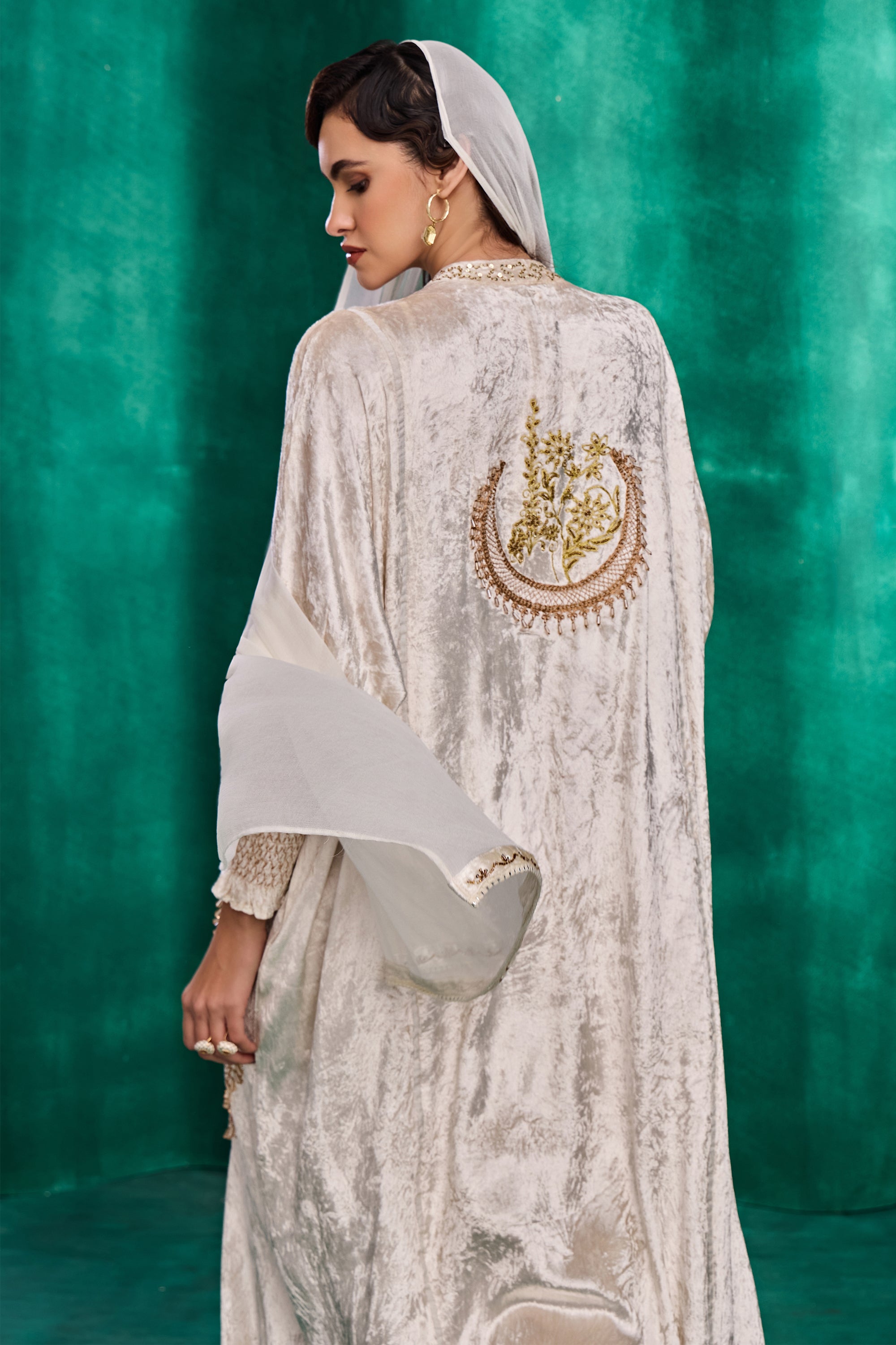 Bahira Embroidered Jalabiya with Embellishment
