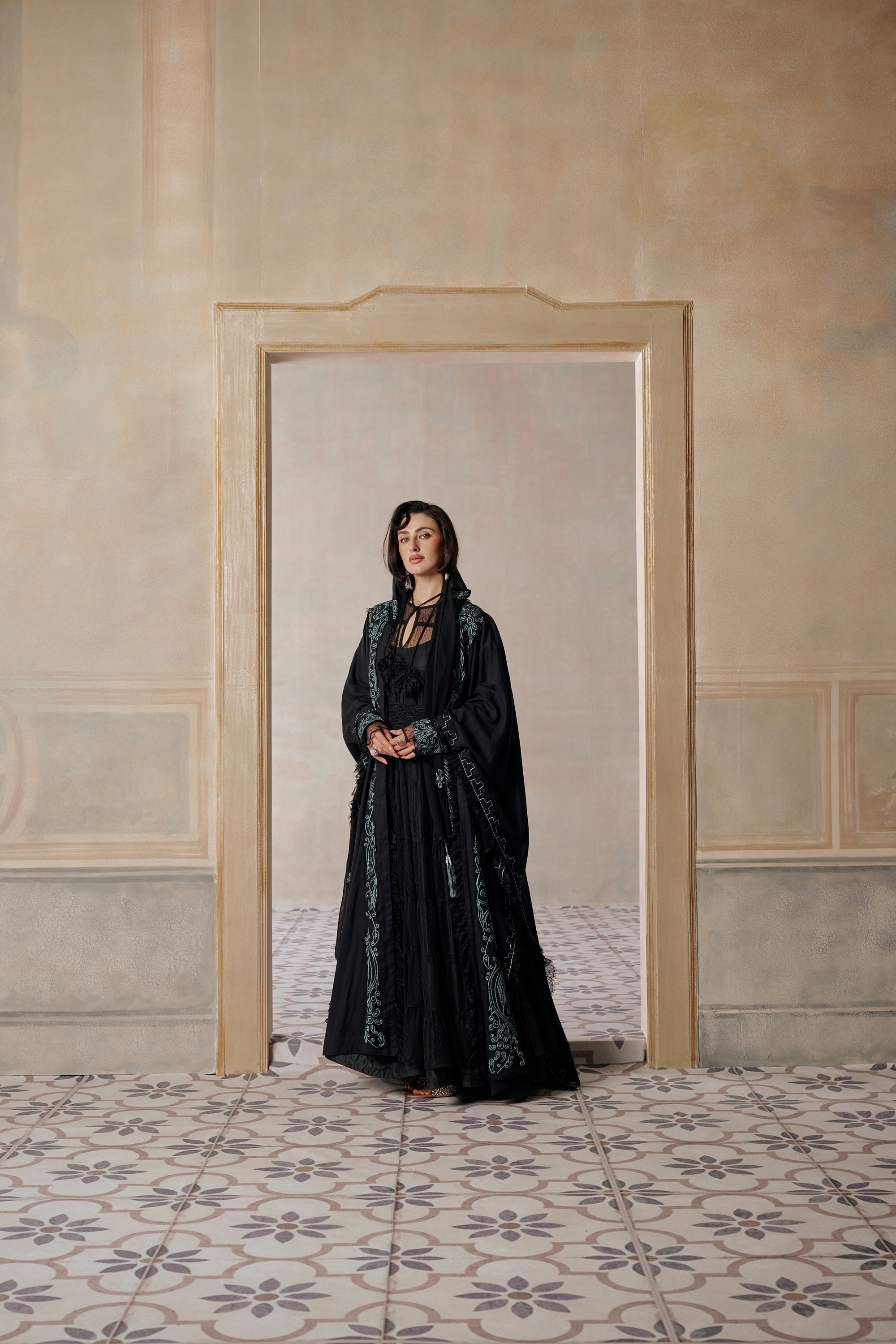 Athar Embroidered Cape Set