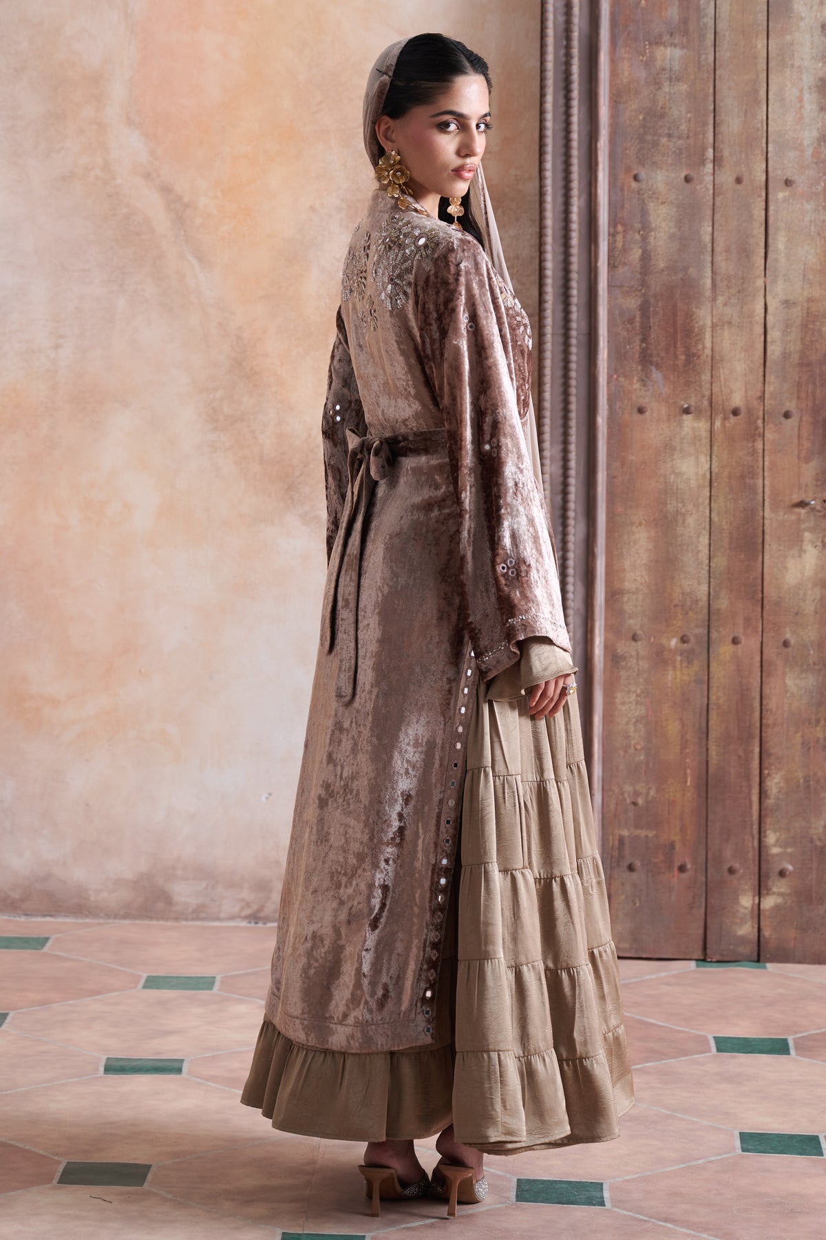 Zoyaila Embellished Cape with Jalabiya
