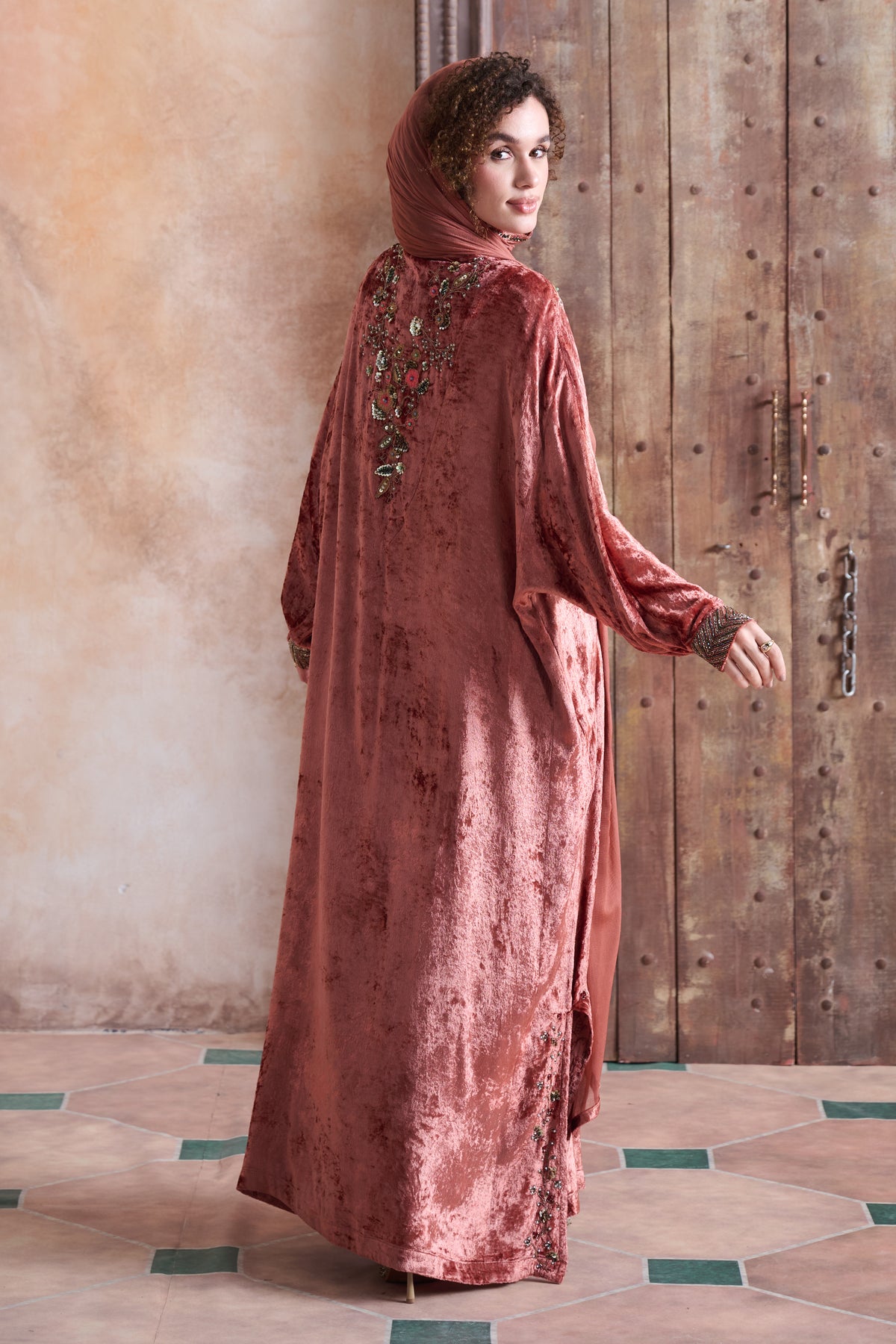 Larisha Embroidered Jalabiya with Embellishment