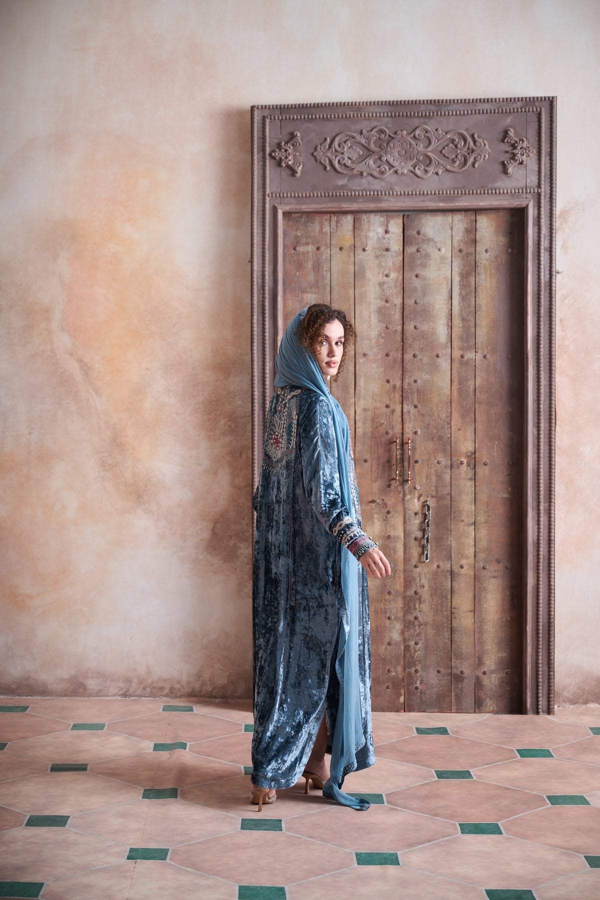 Najia Embroidered Jalabiya with Embellishment
