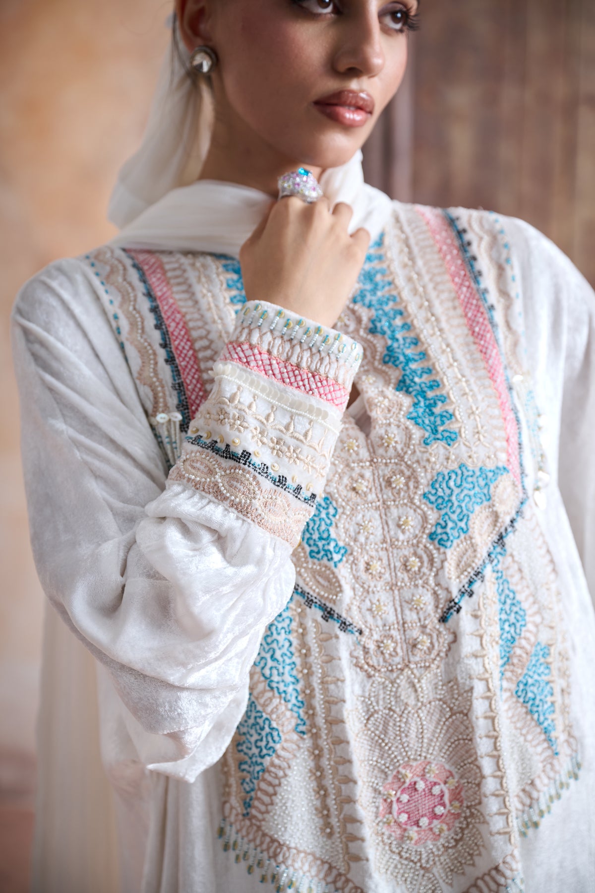Nimaah Embroidered Jalabiya with Embellishment