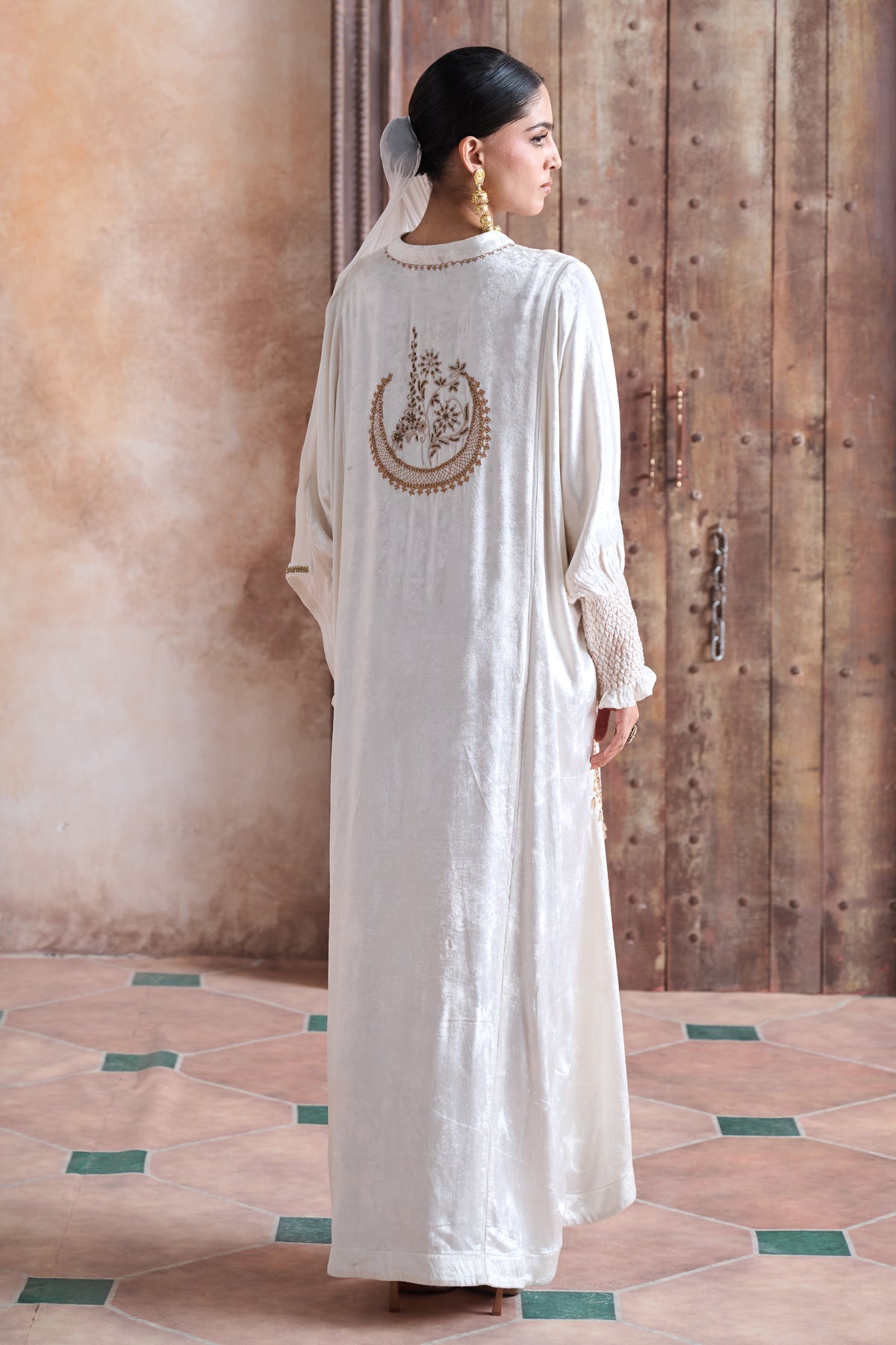 Inshirah Embroidered Jalabiya with Embellishment