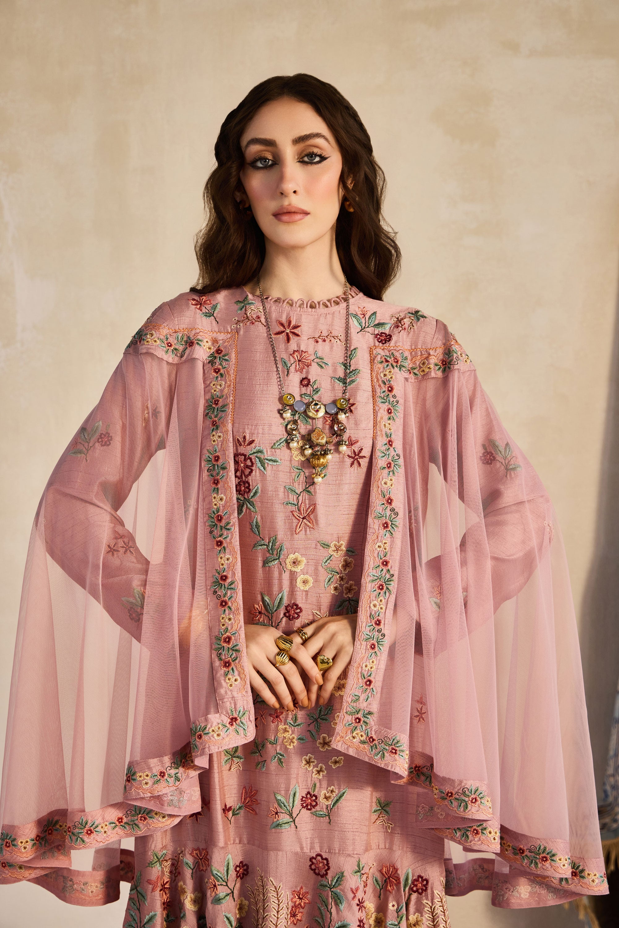 Ruwiza Embroidered Jalabiya