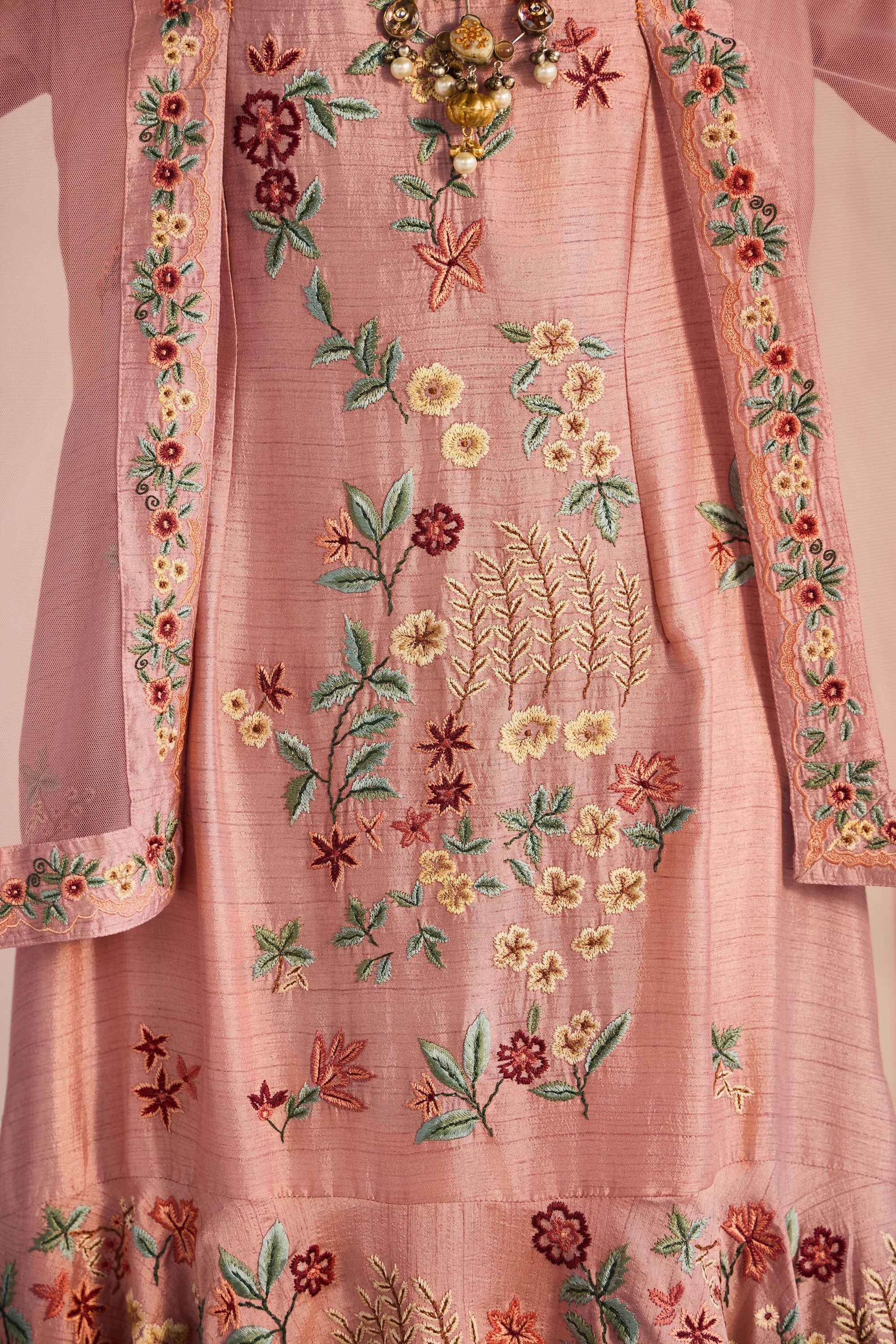Ruwiza Embroidered Jalabiya