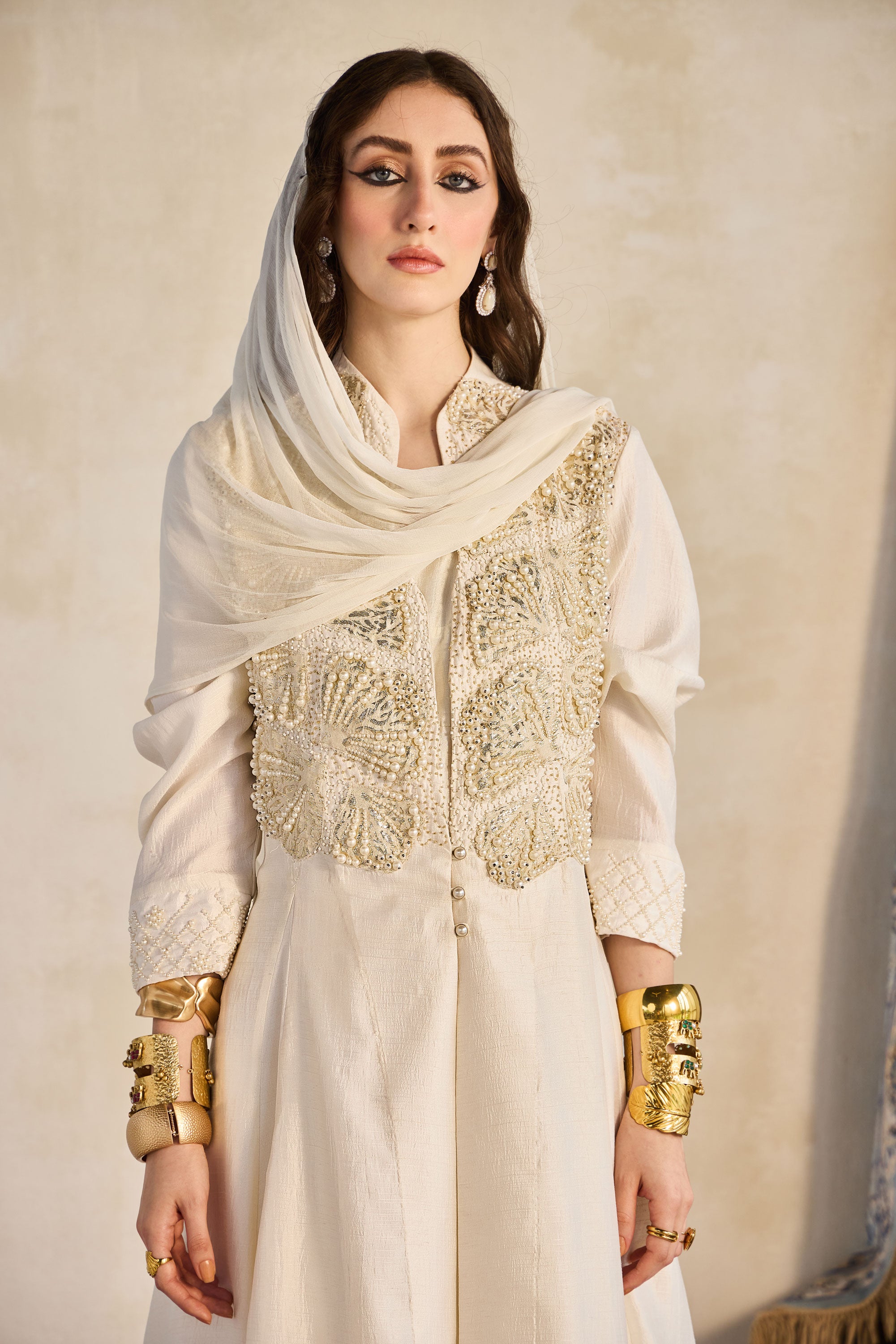 Fahmina Embroidered Abaya