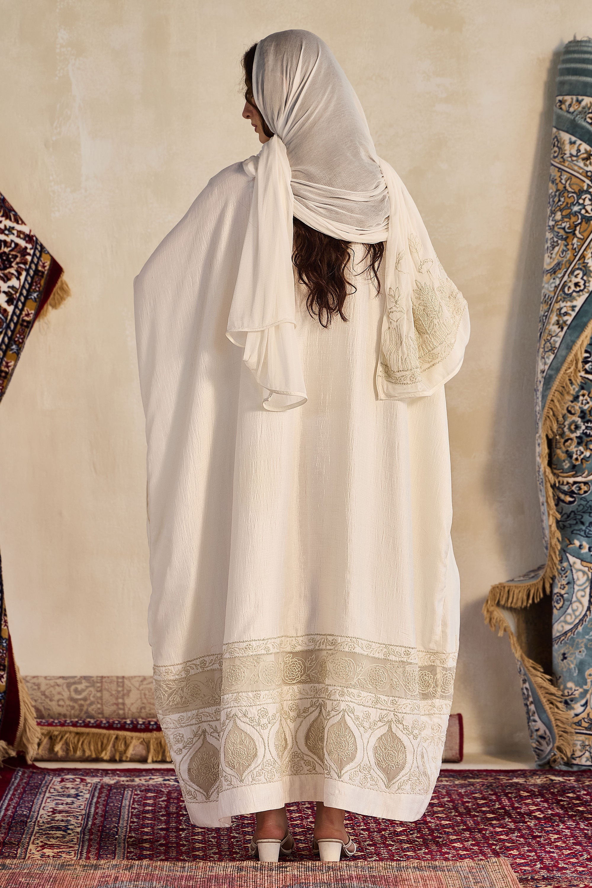 Tamnira Embroidered Abaya