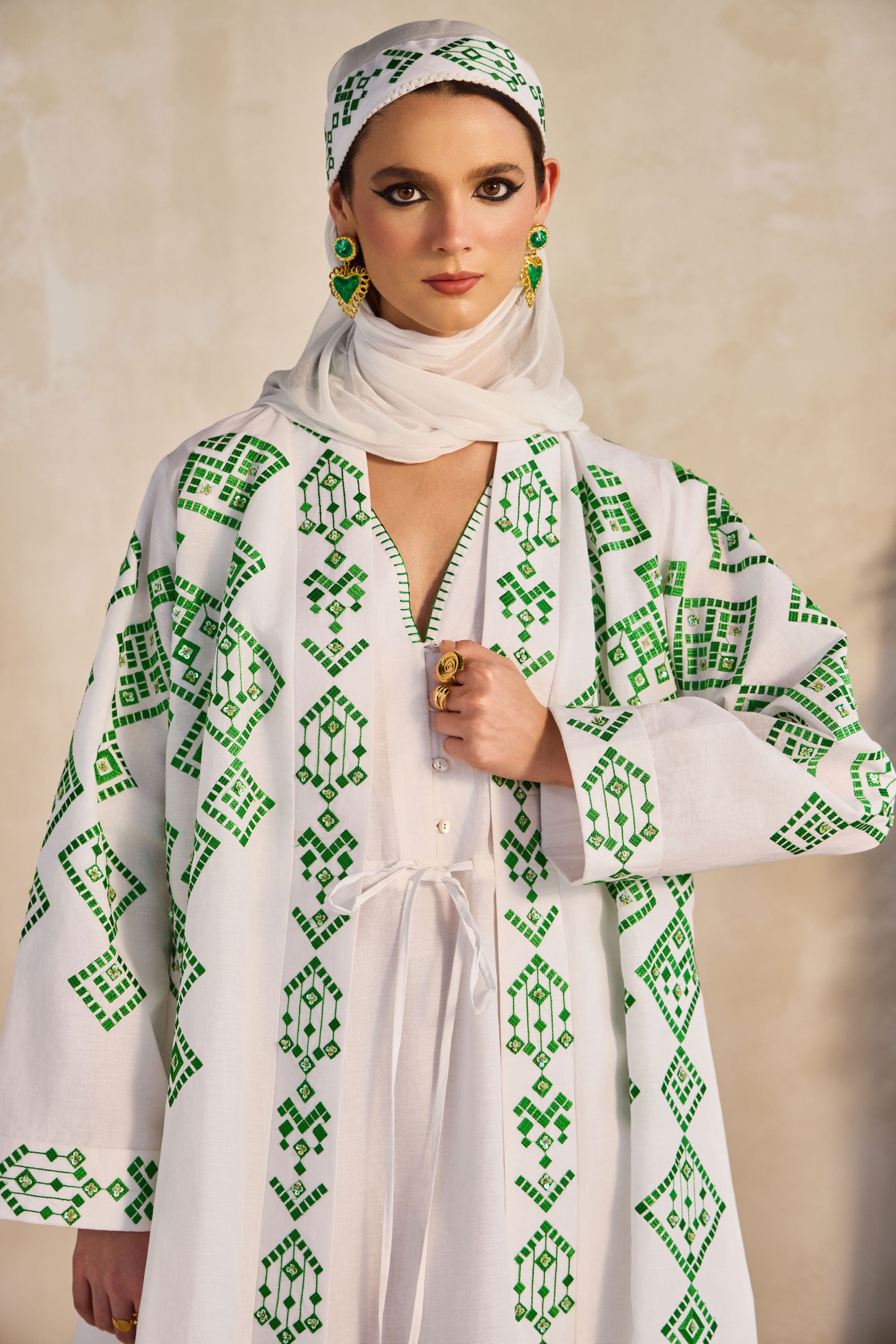Nahzeirah Embroidered Abaya
