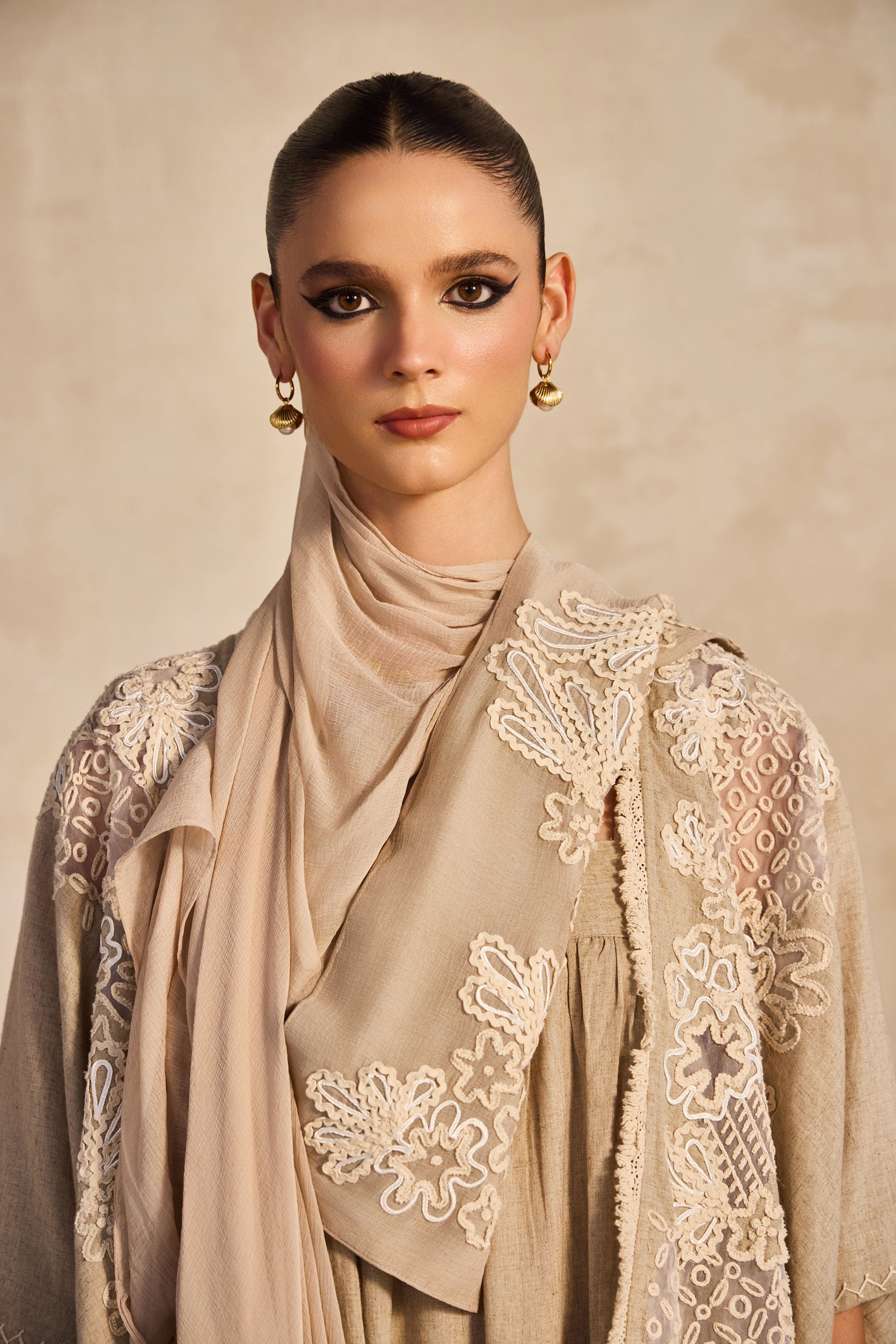 Manahel Embroidered Bisht with Jumpsuit
