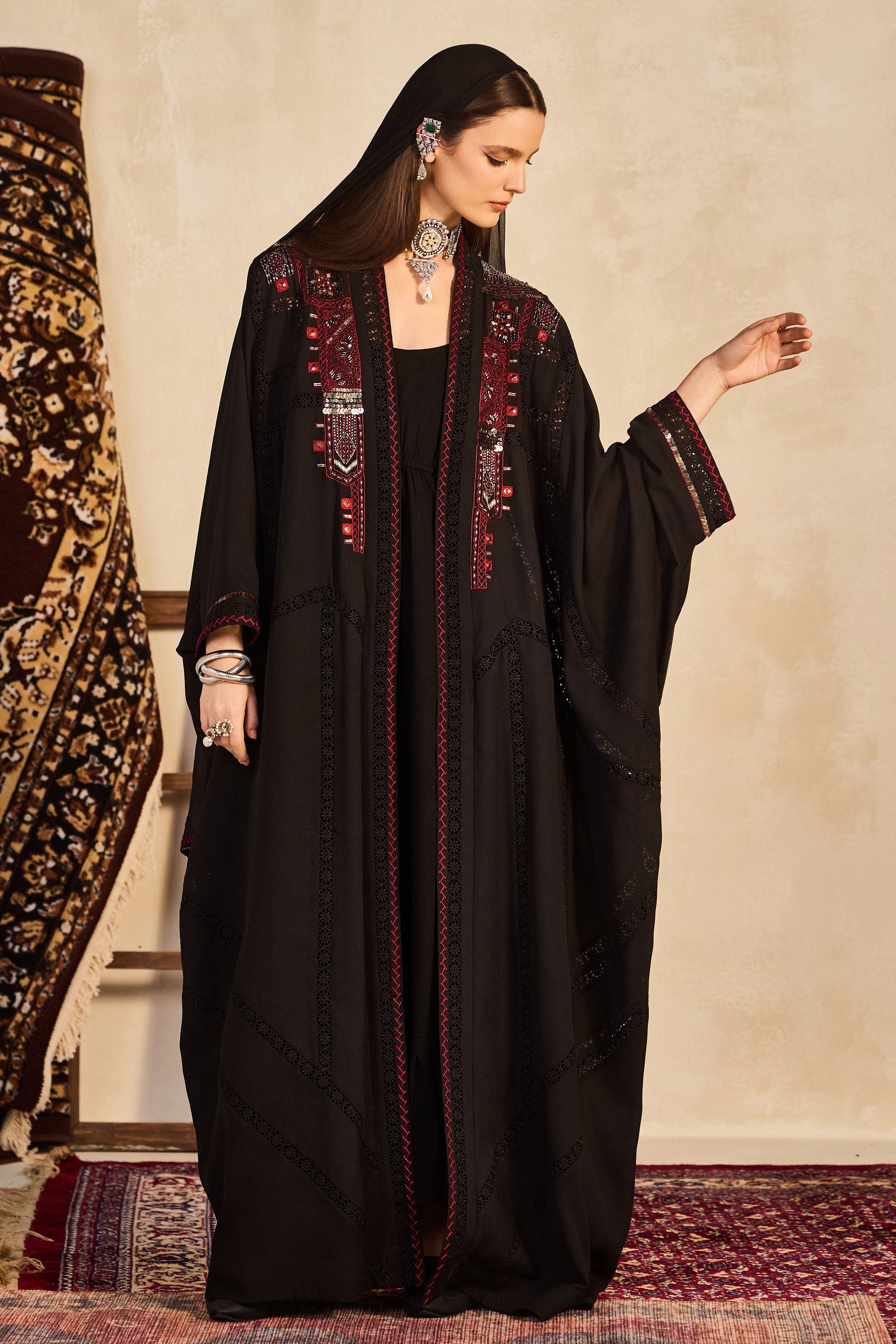 Khawlah Embellished Abaya