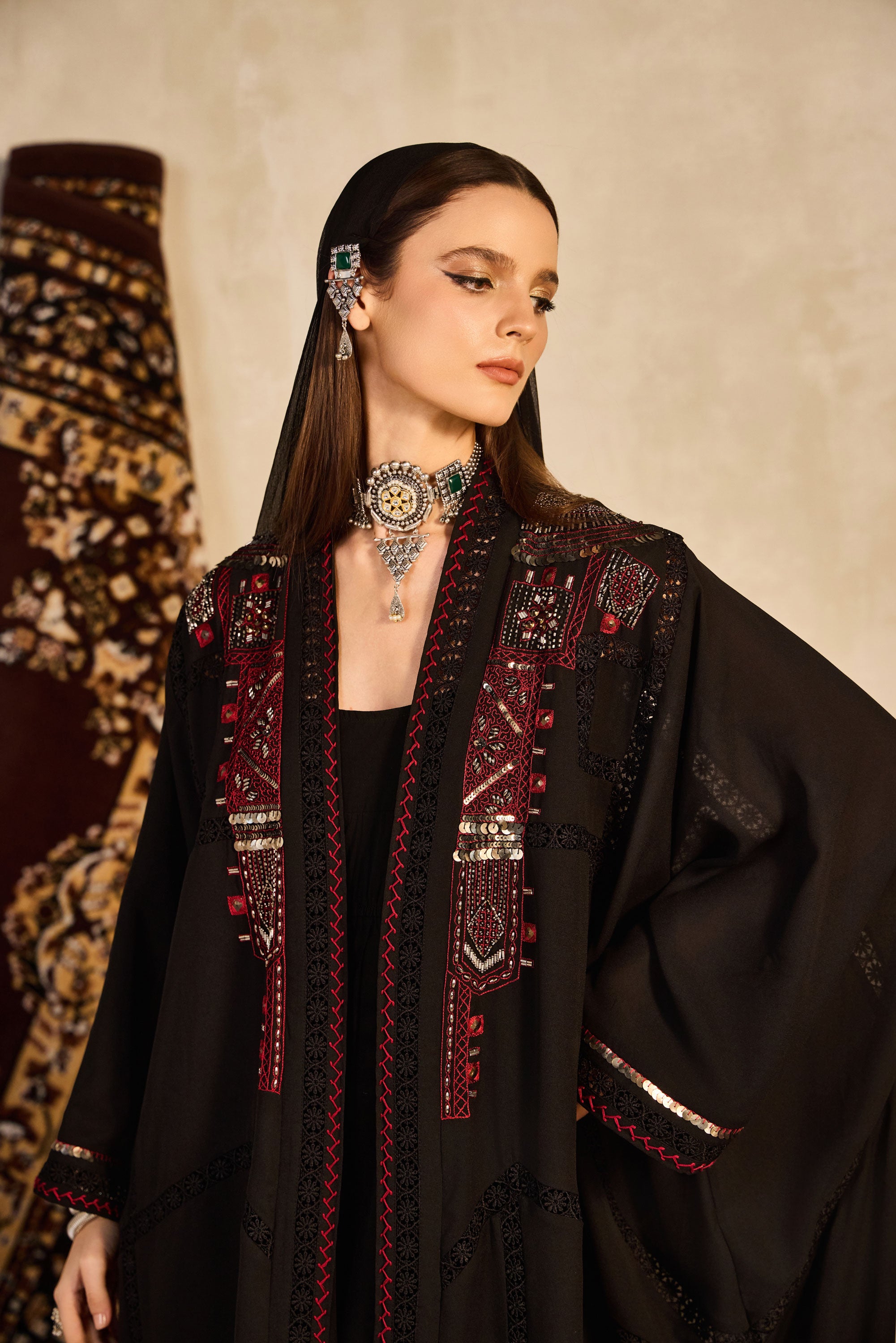 Khawlah Embellished Abaya