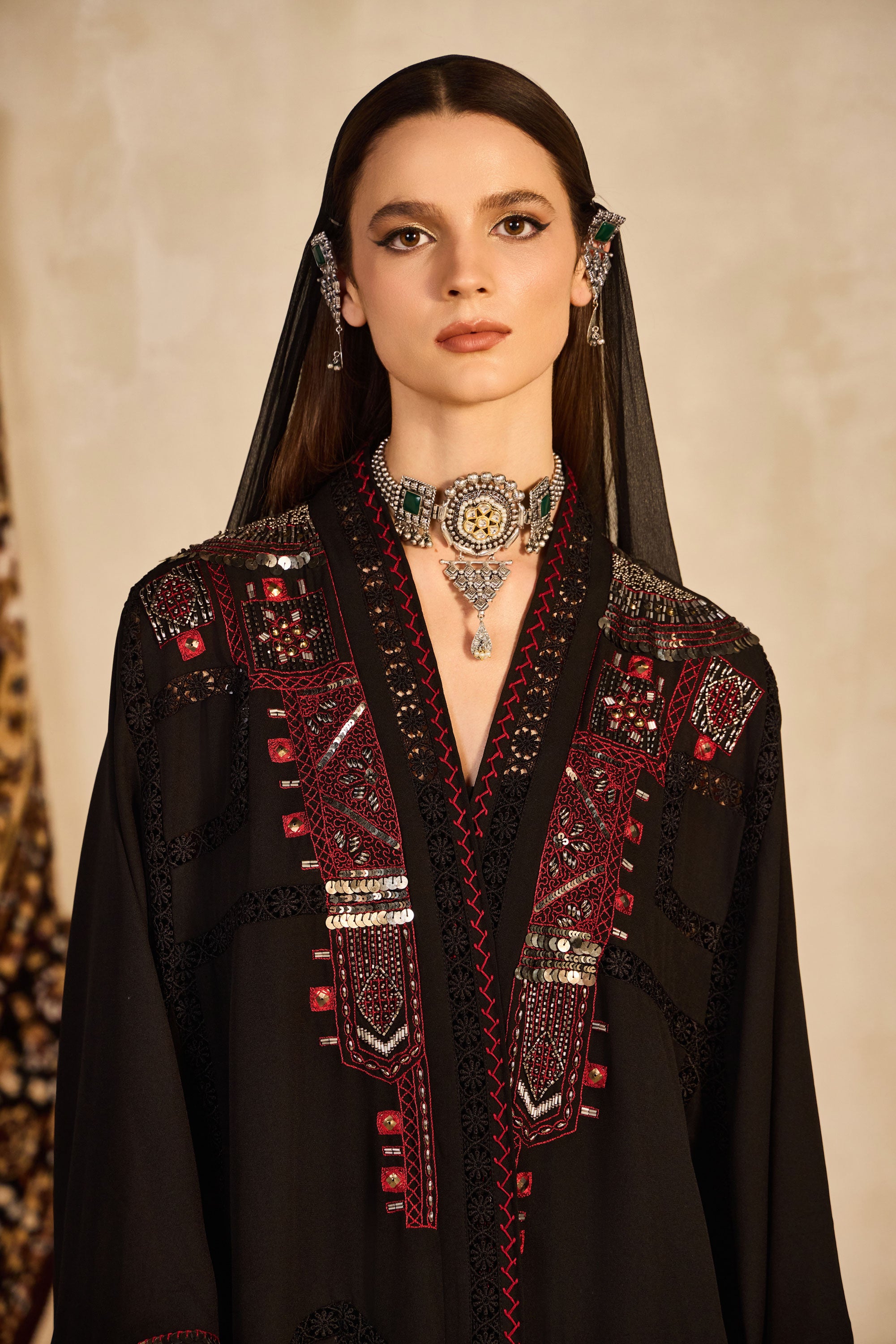 Khawlah Embellished Abaya