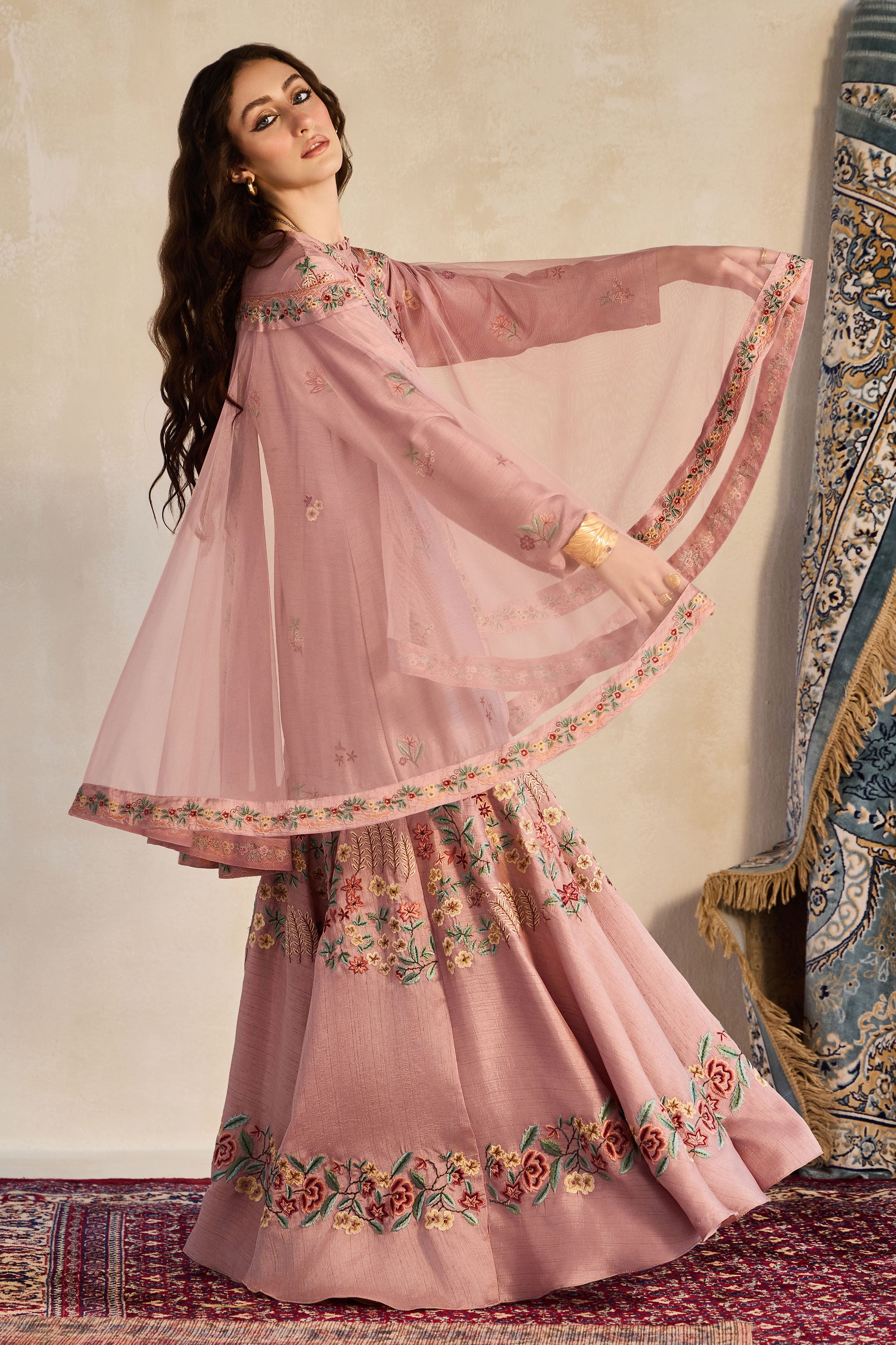 Ruwiza Embroidered Jalabiya