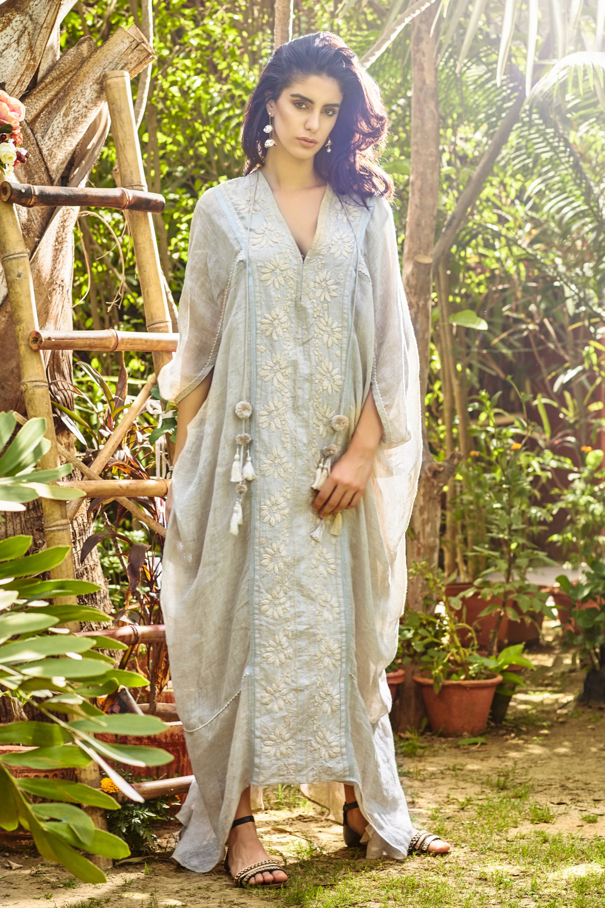 Husna Embroidered Jalabiya