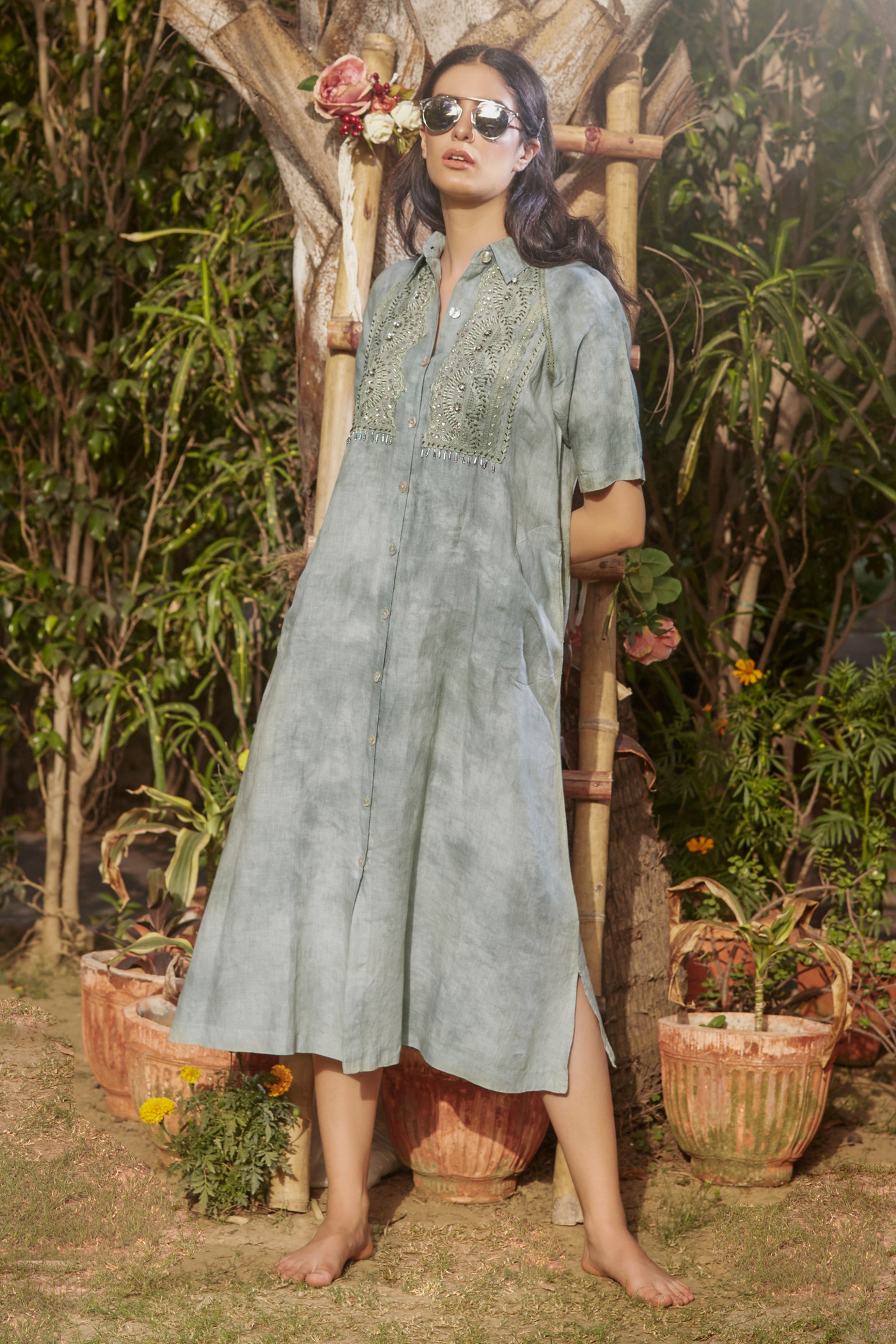 Almas Embroidered Jalabiya