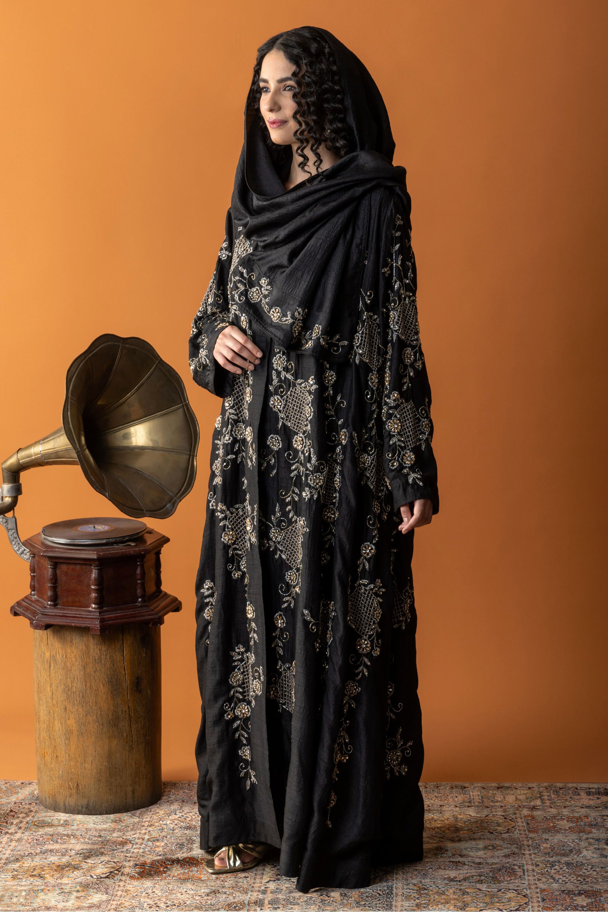 Aaerin Embellished Abaya