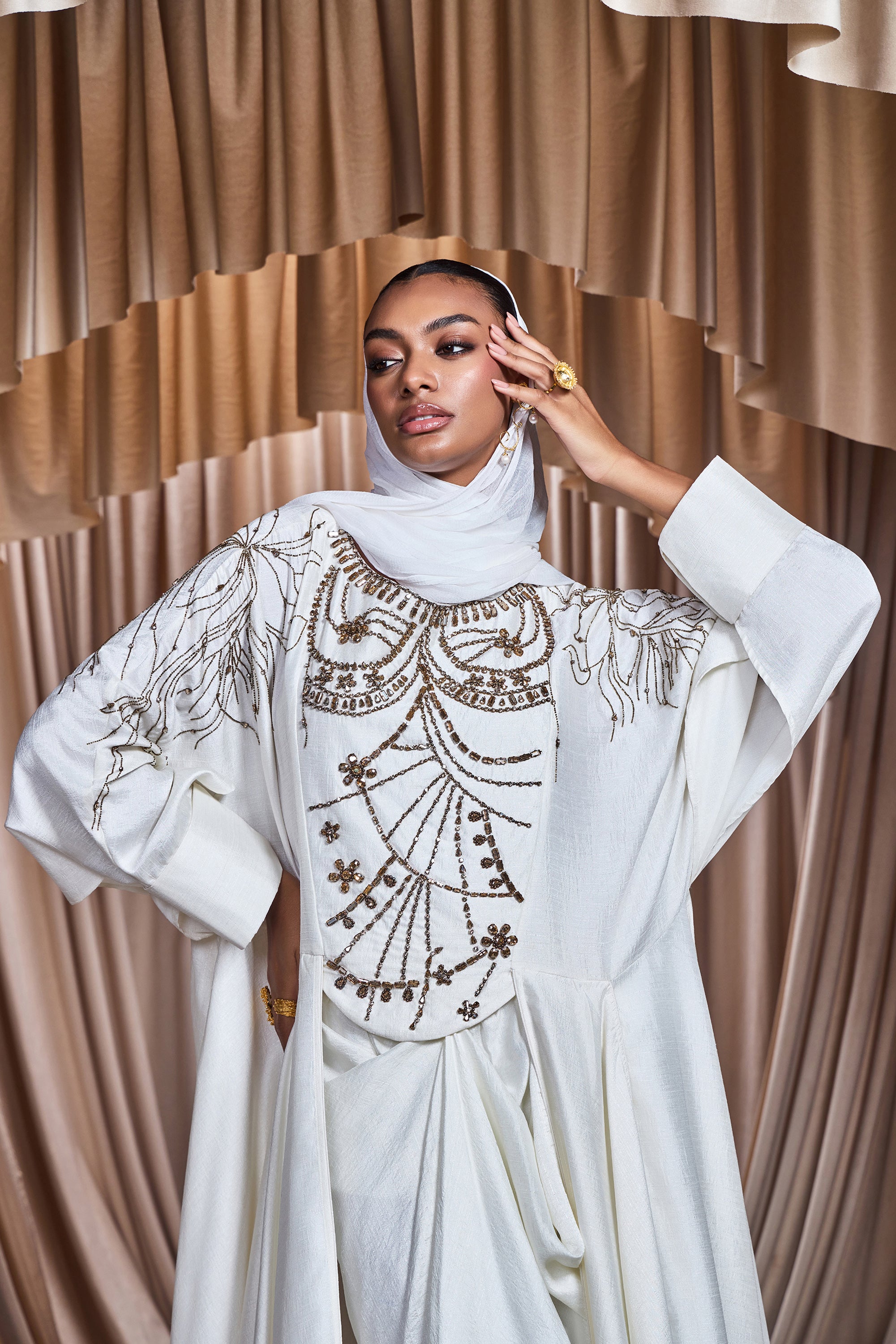 Nadiyah Embellishment Cape with Dhoti