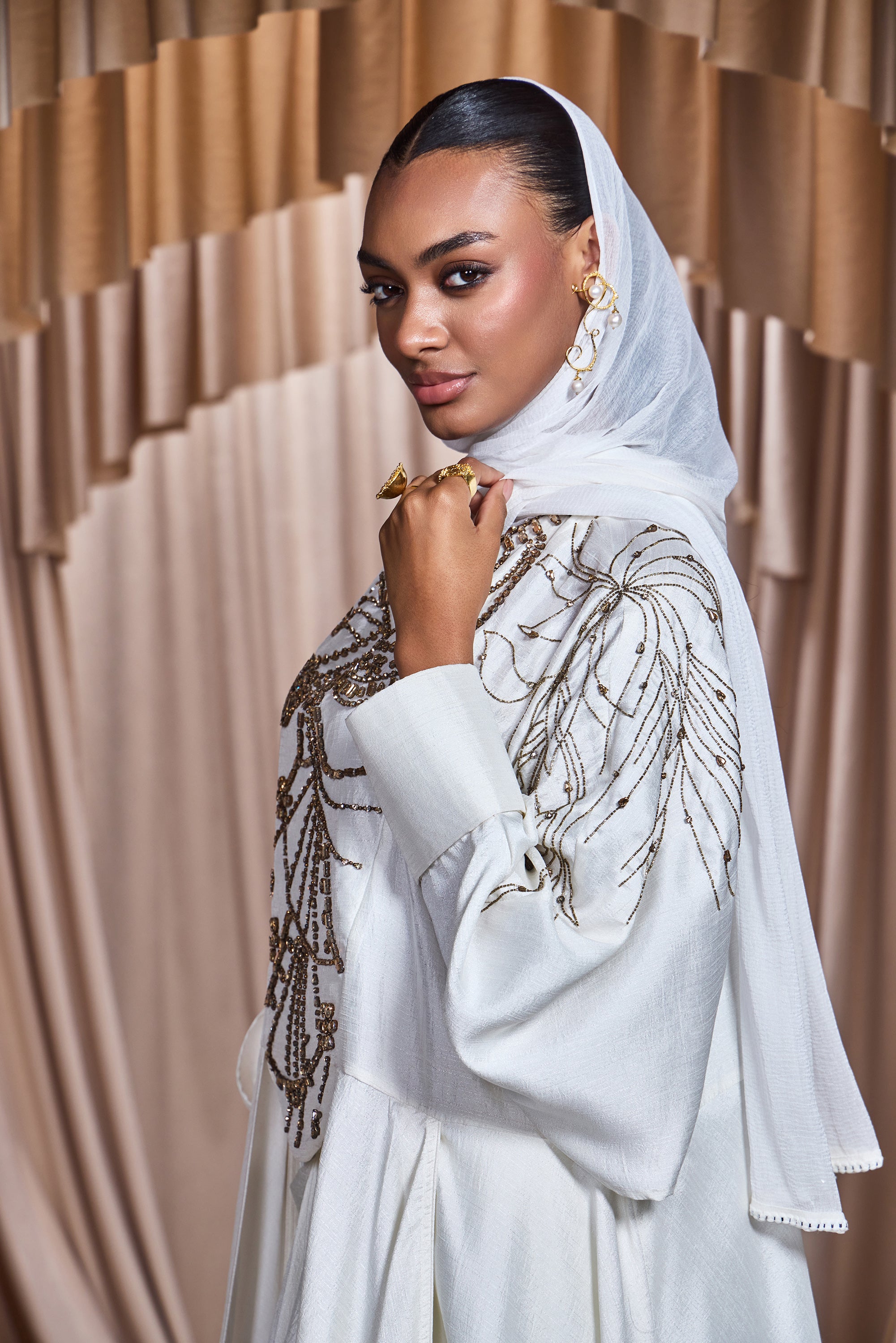 Nadiyah Embellishment Cape with Dhoti