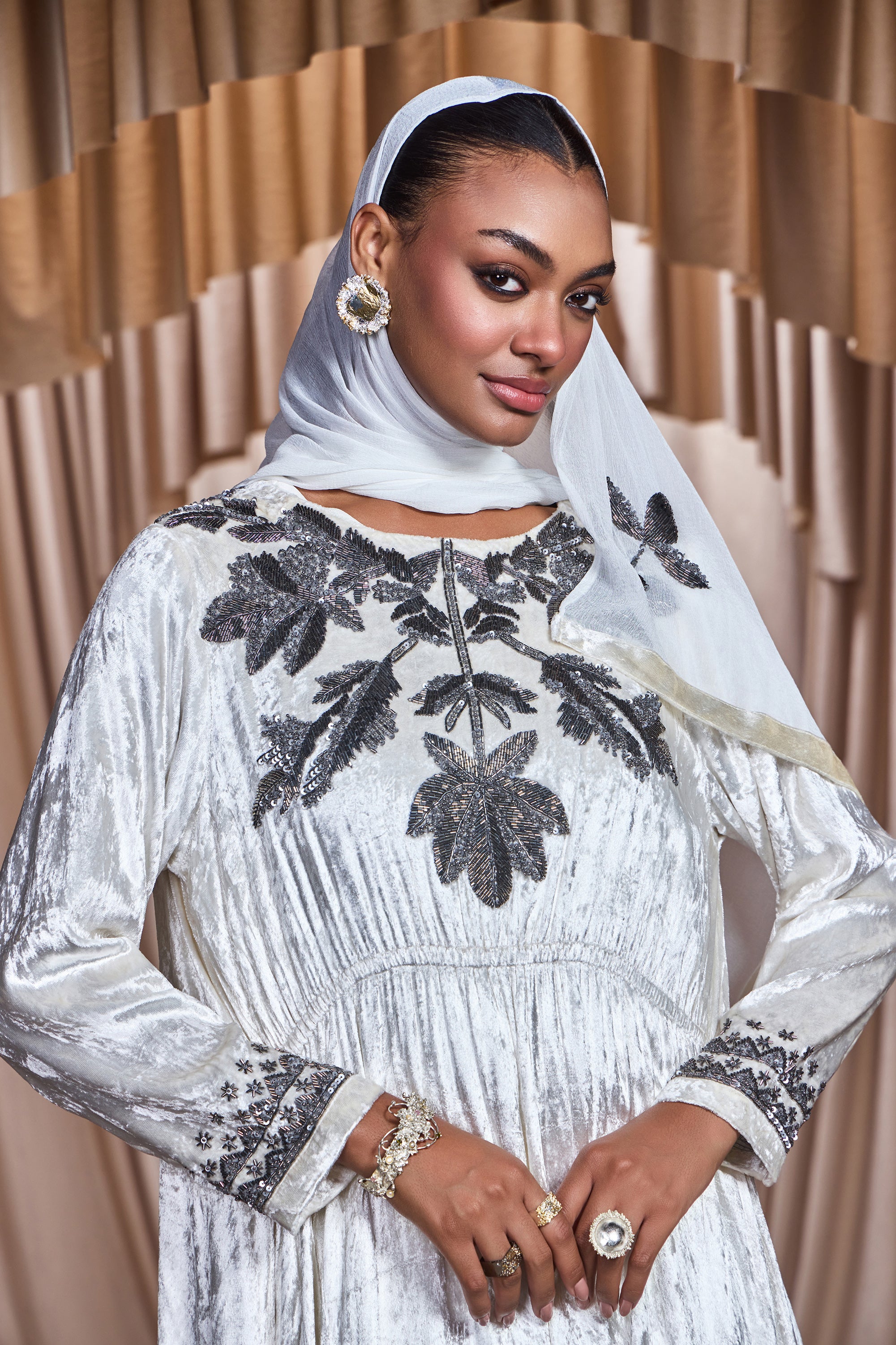 Qanita Embellished Jalabiya