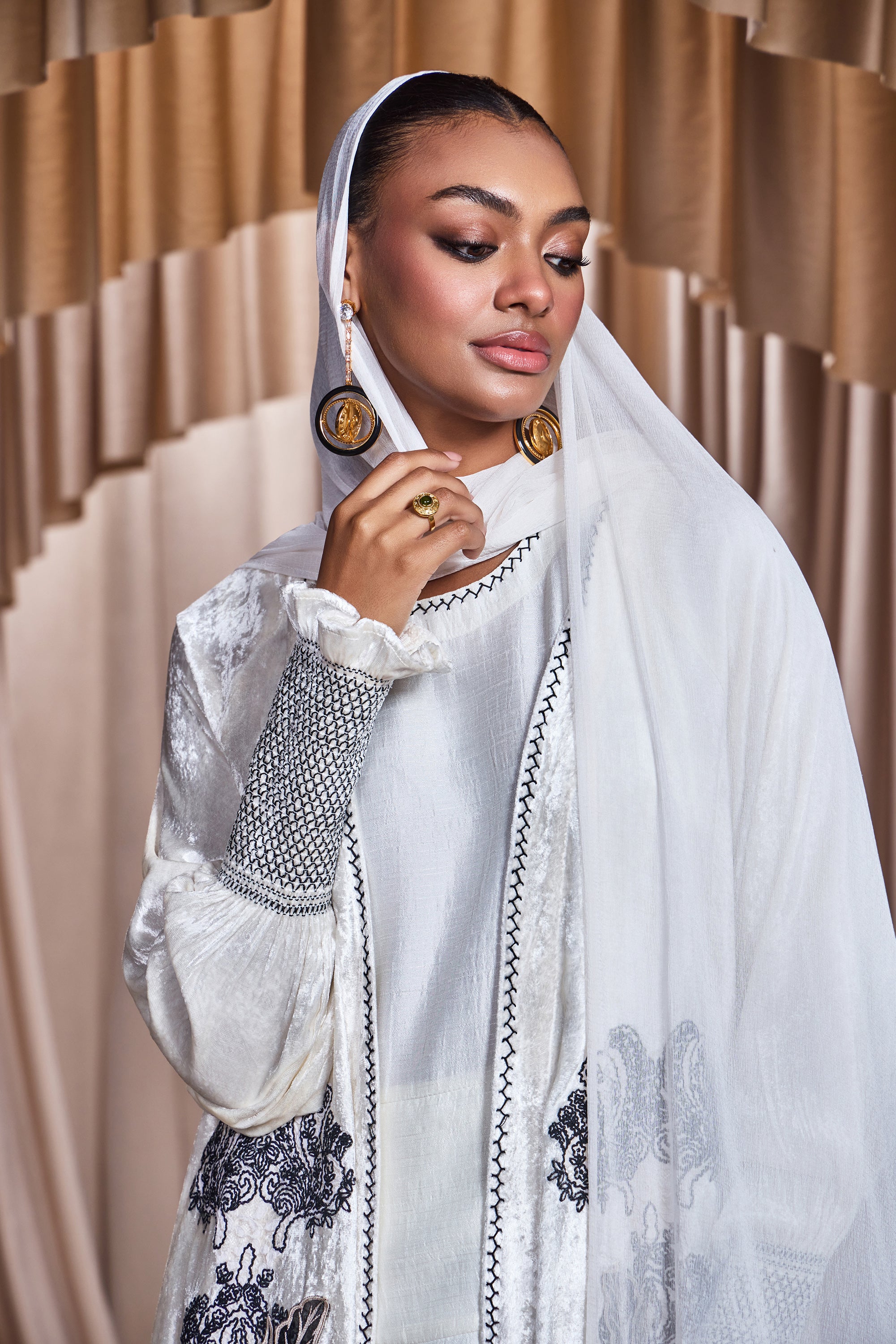 Eiliyah Embroidered Abaya with Embellishment
