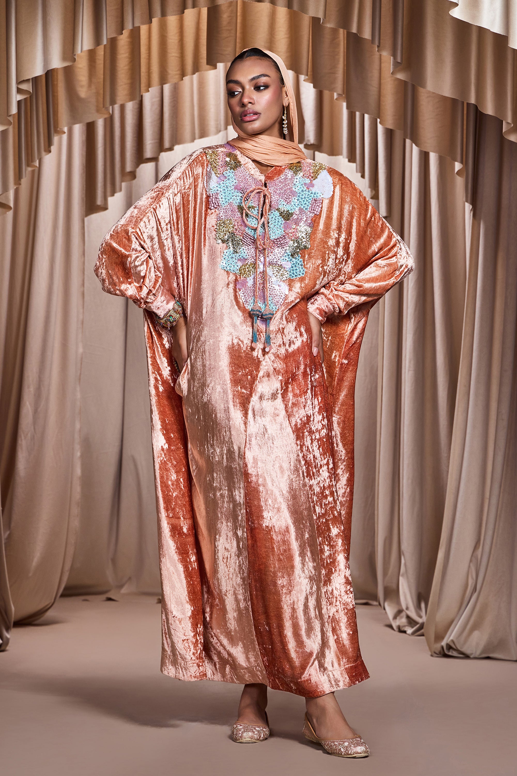 Zalfa Embellished Jalabiya