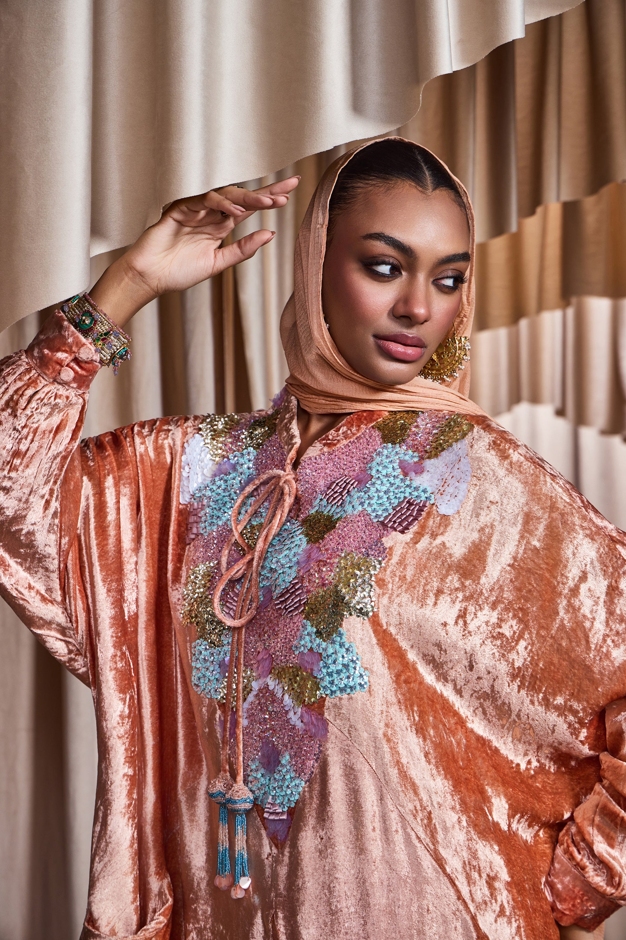 Zalfa Embellished Jalabiya