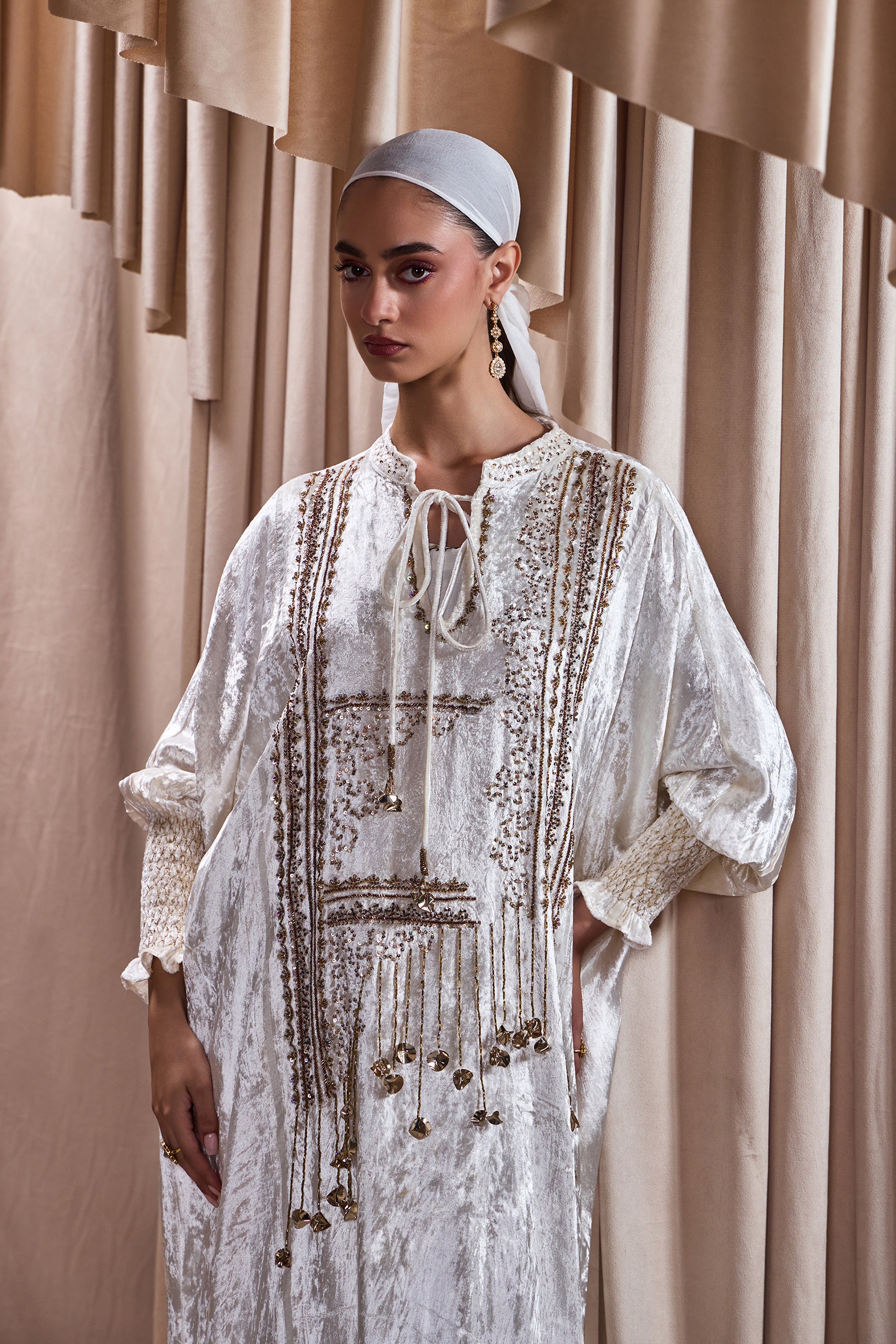 Suhair Embroidered Jalabiya