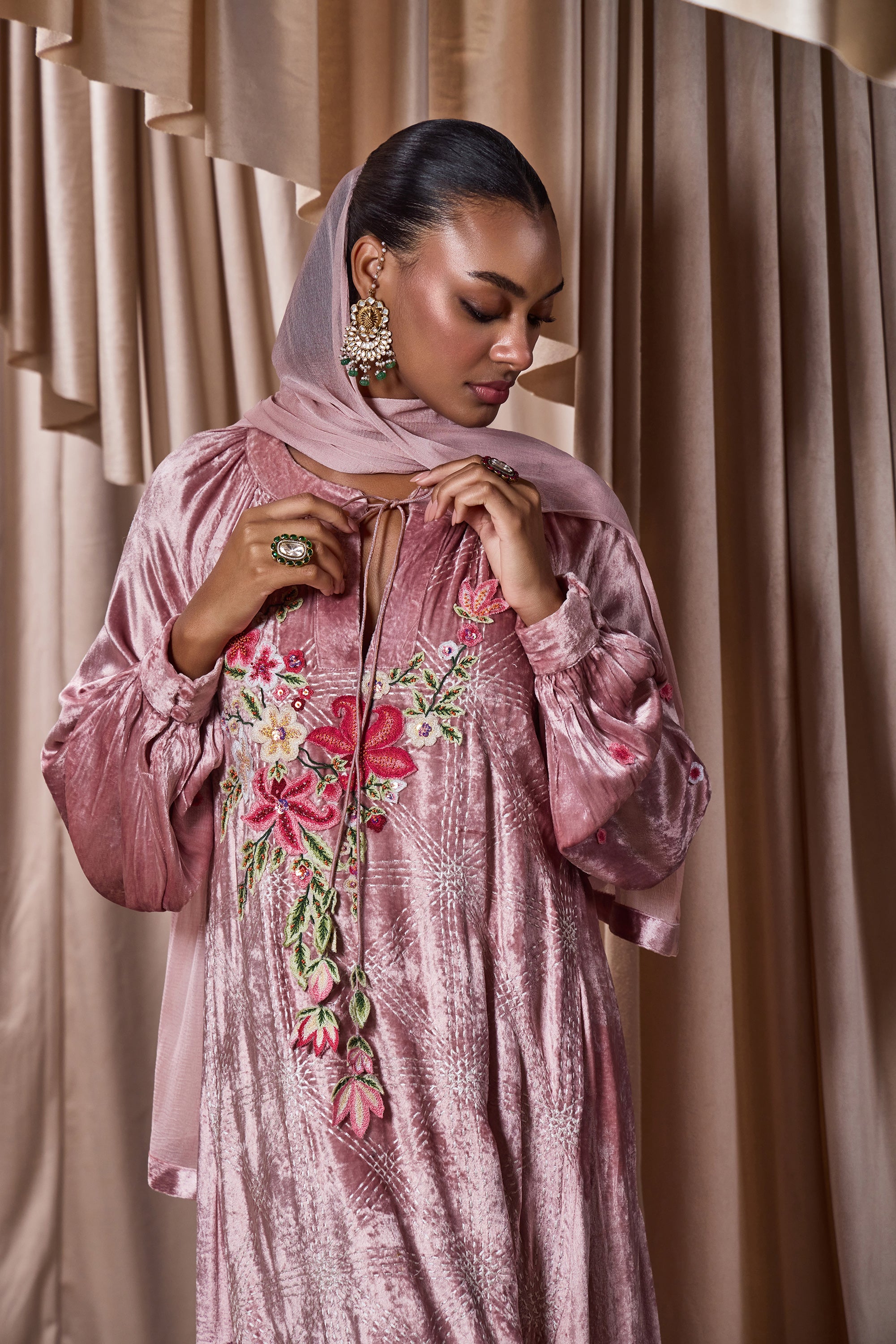 Haiza Embroidered Jalabiya with Embellishment