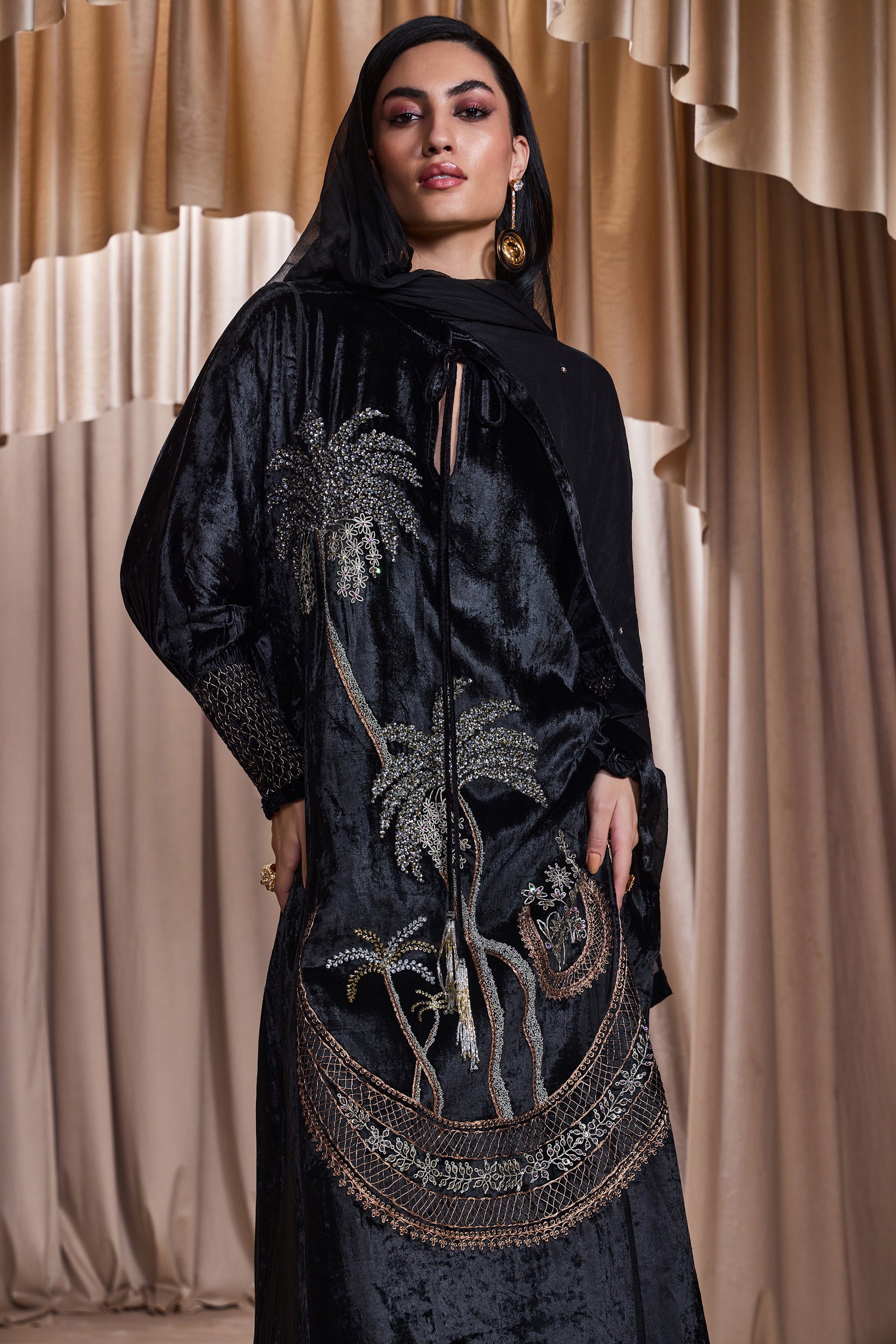 Shibra Embroidered Jalabiya with Embellishment