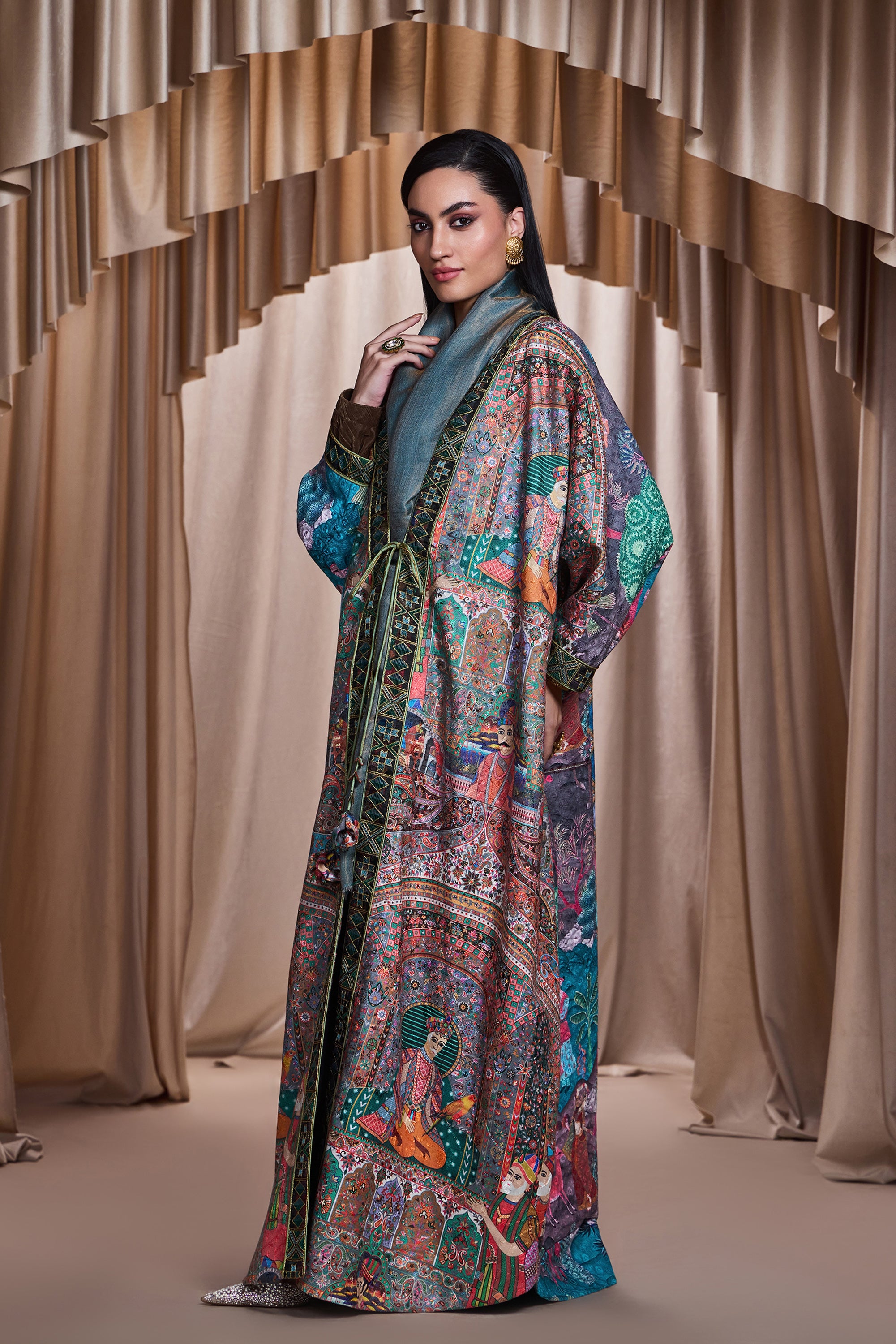 Farwa Embroidered Abaya
