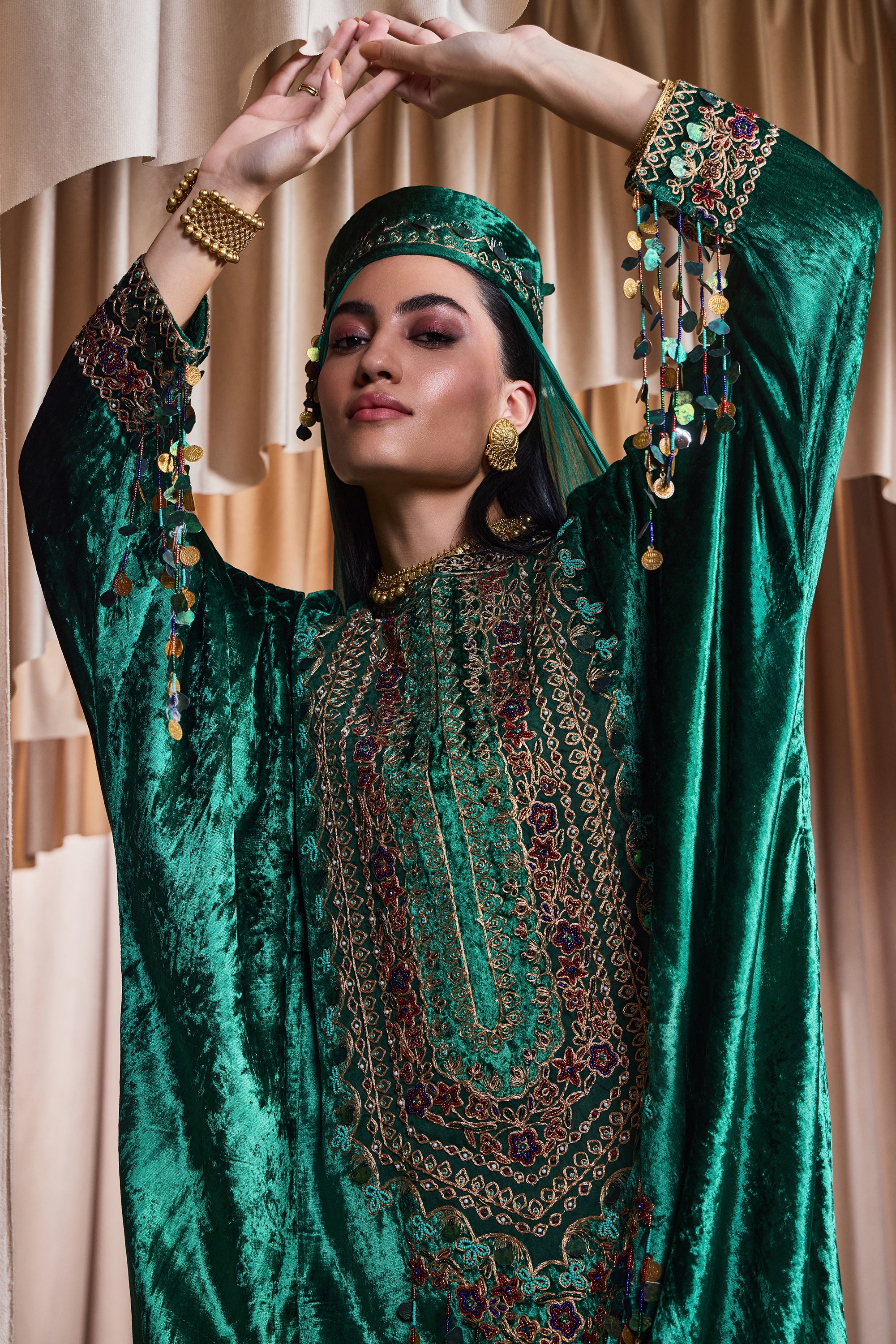 Asmaul Embellished Jalabiya