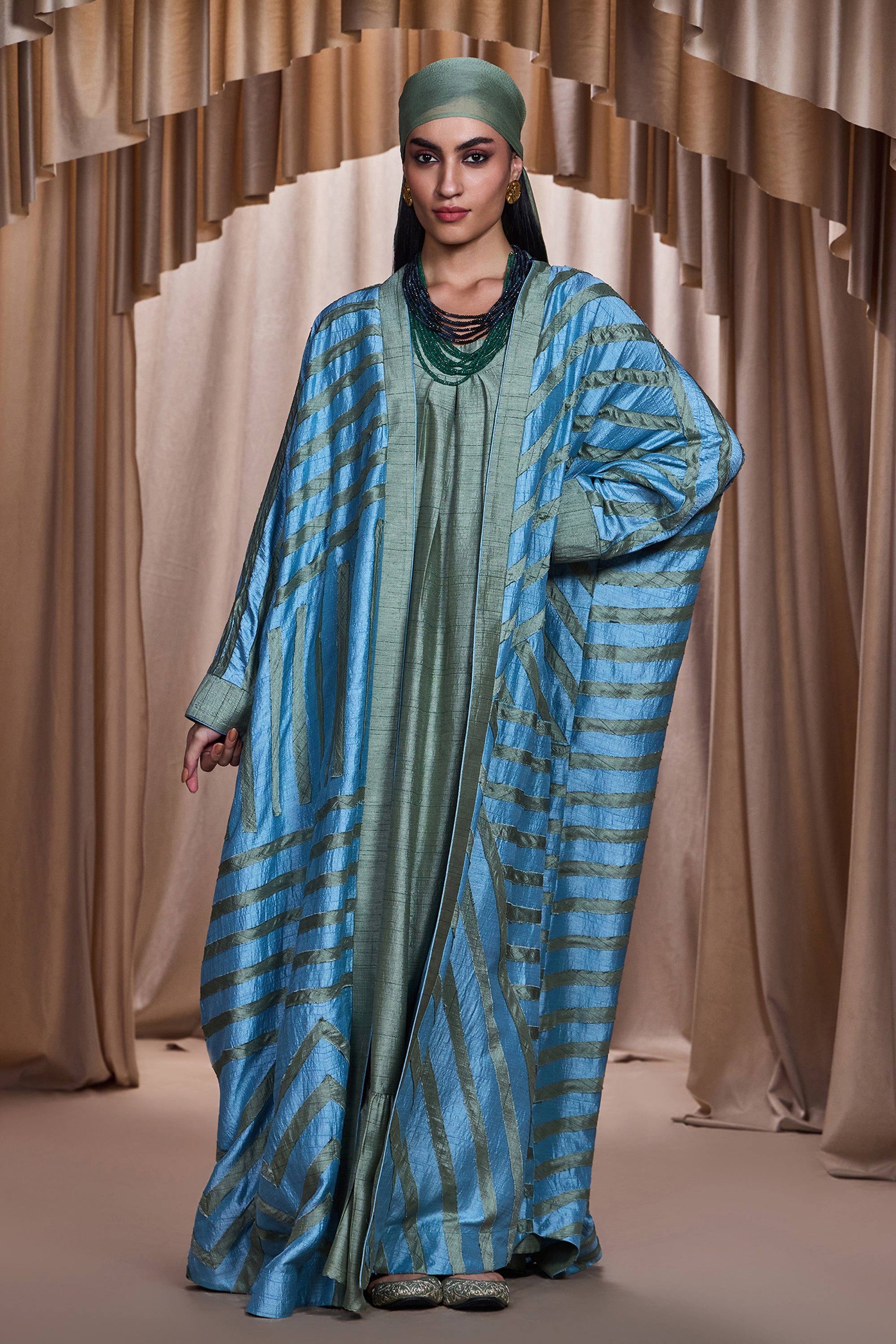 Zilveen Abaya with Patch Work