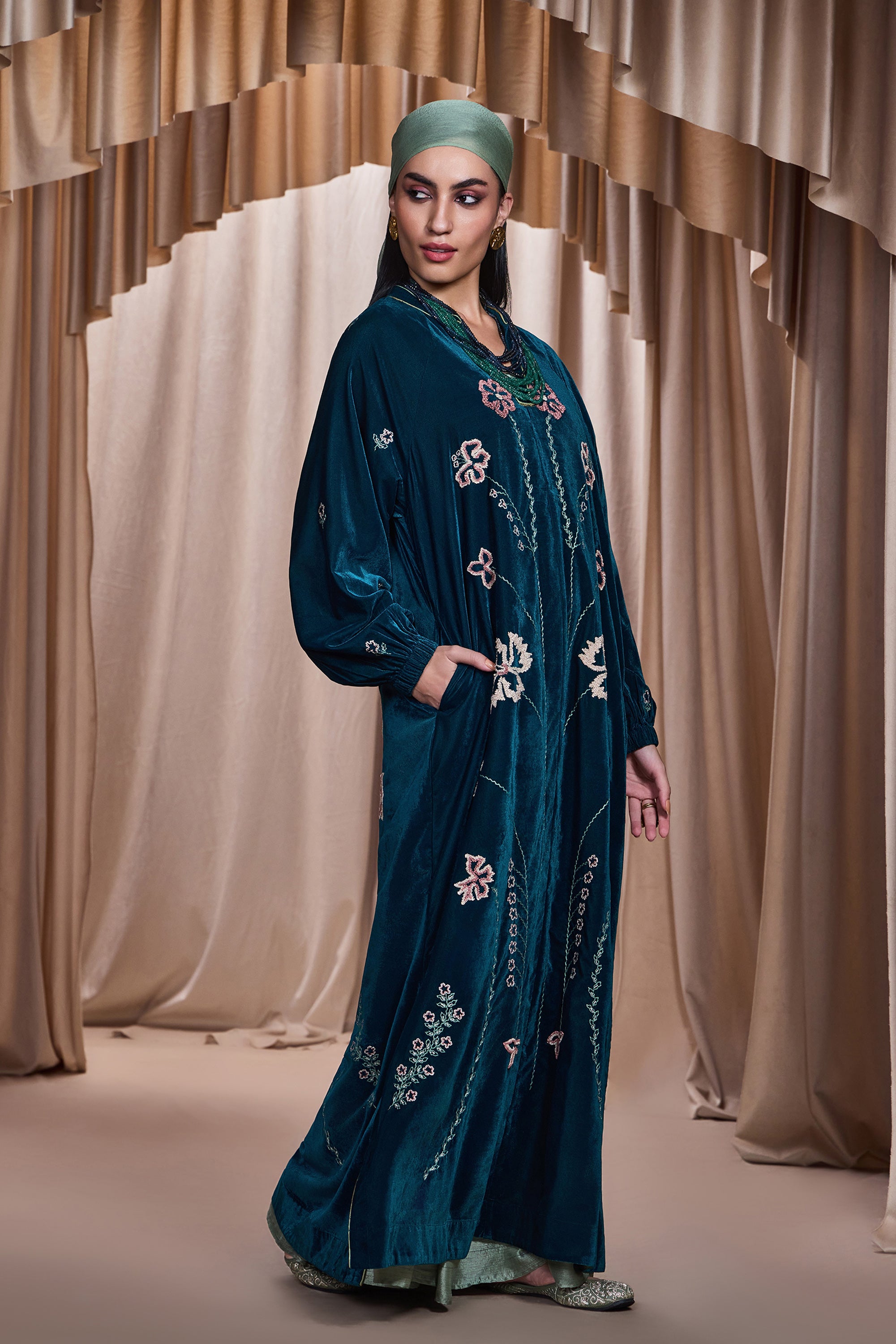 Bazilah Embroidered Jalabiya