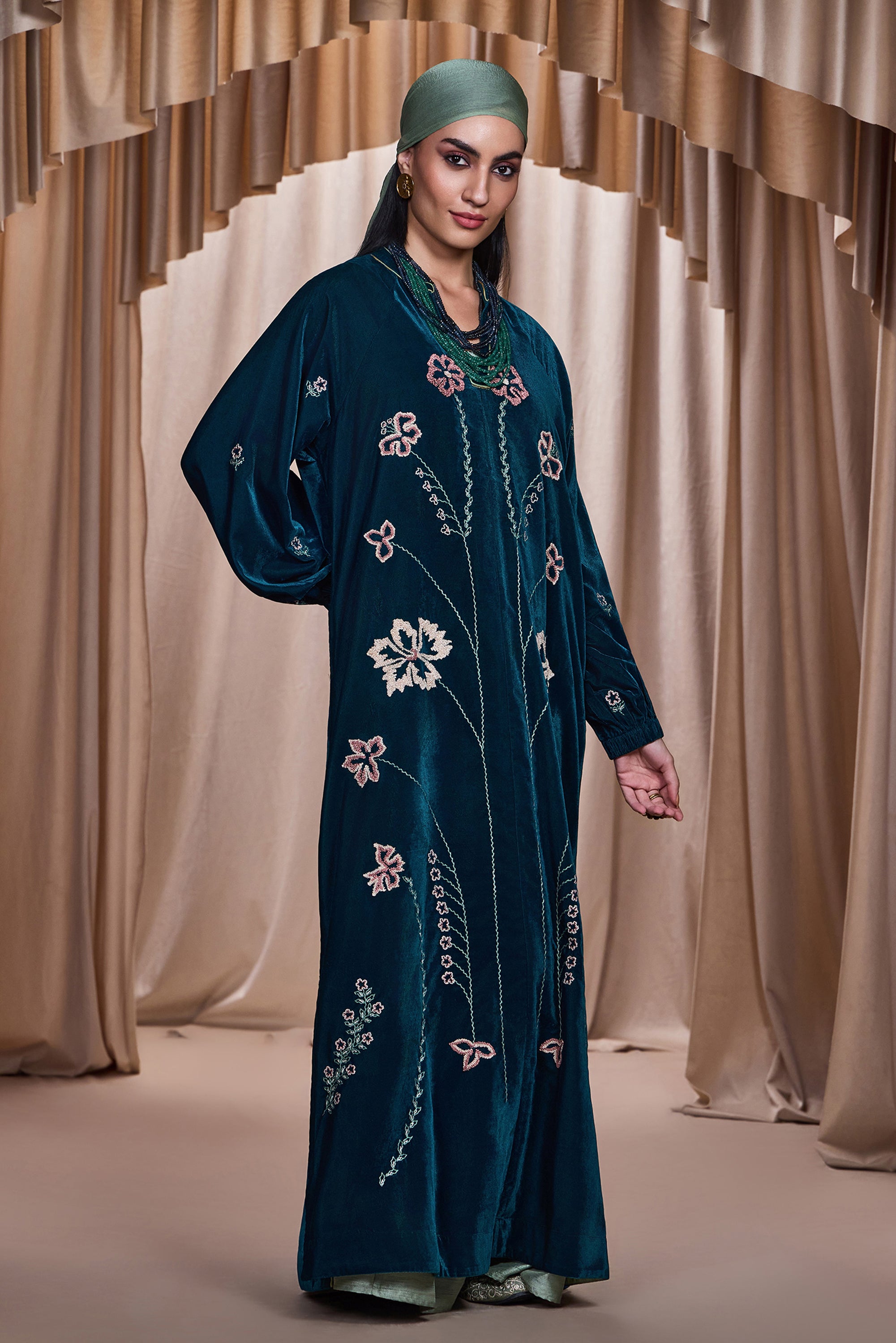 Bazilah Embroidered Jalabiya