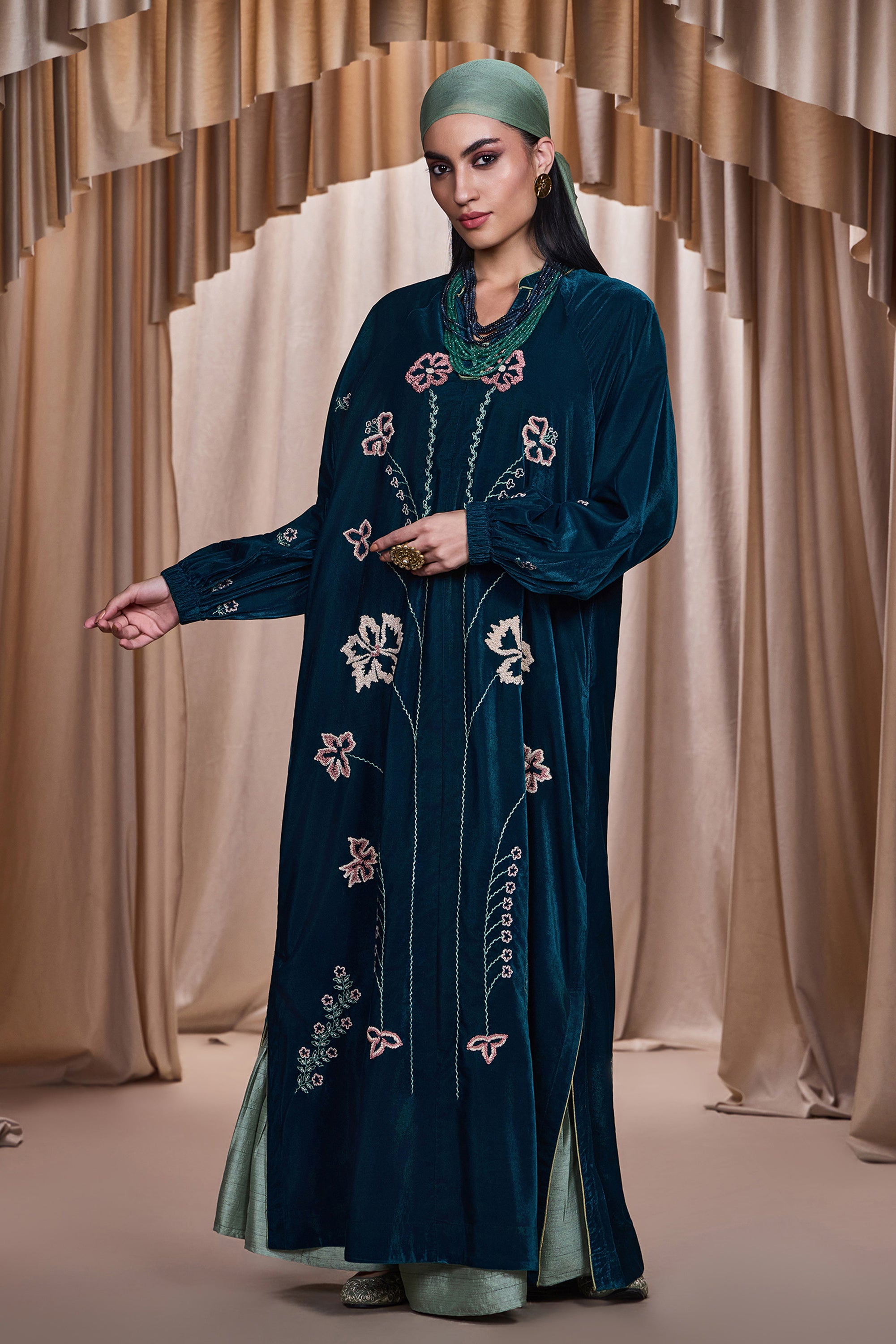 Bazilah Embroidered Jalabiya