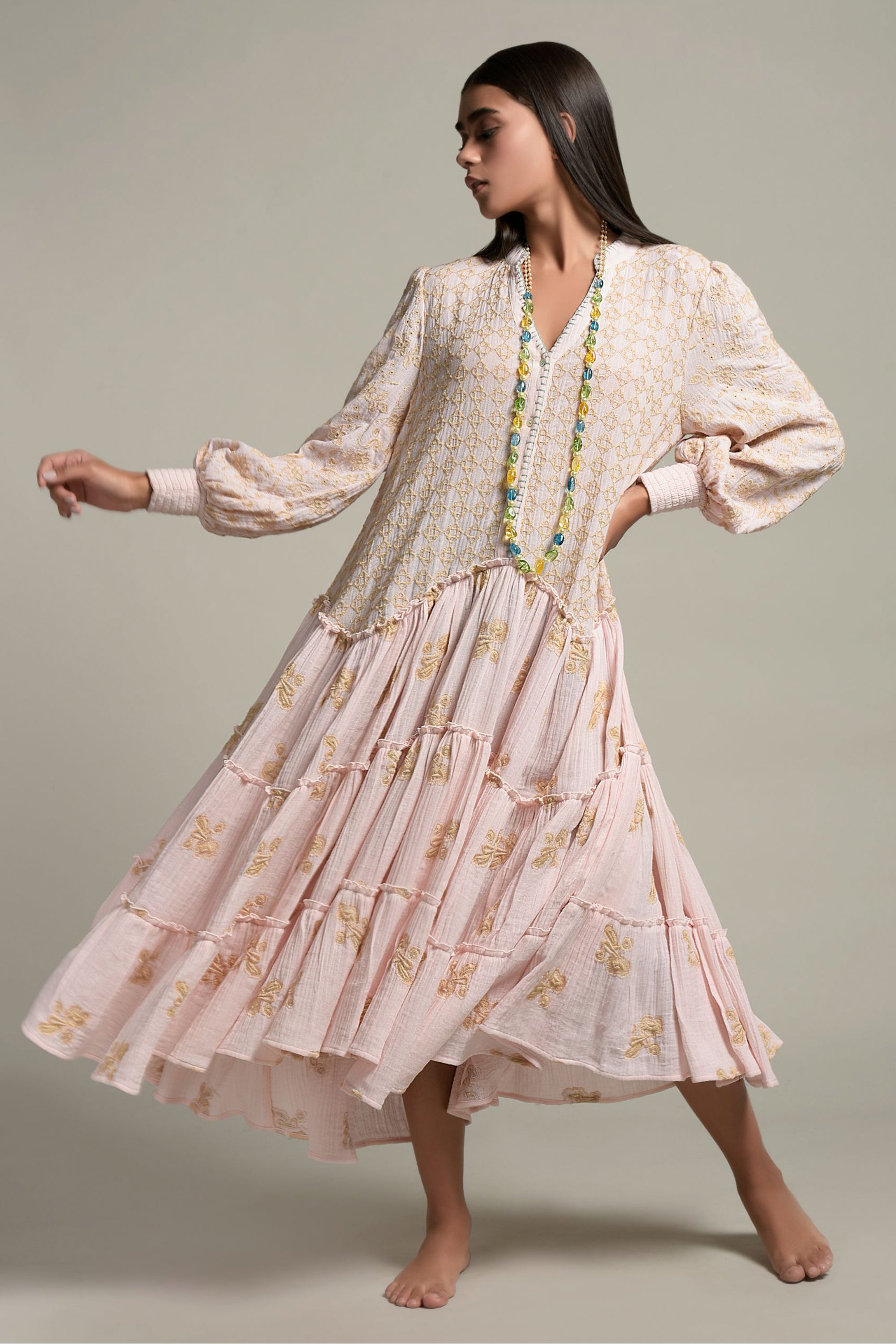 Dariya Embroidered Long Jalabiya