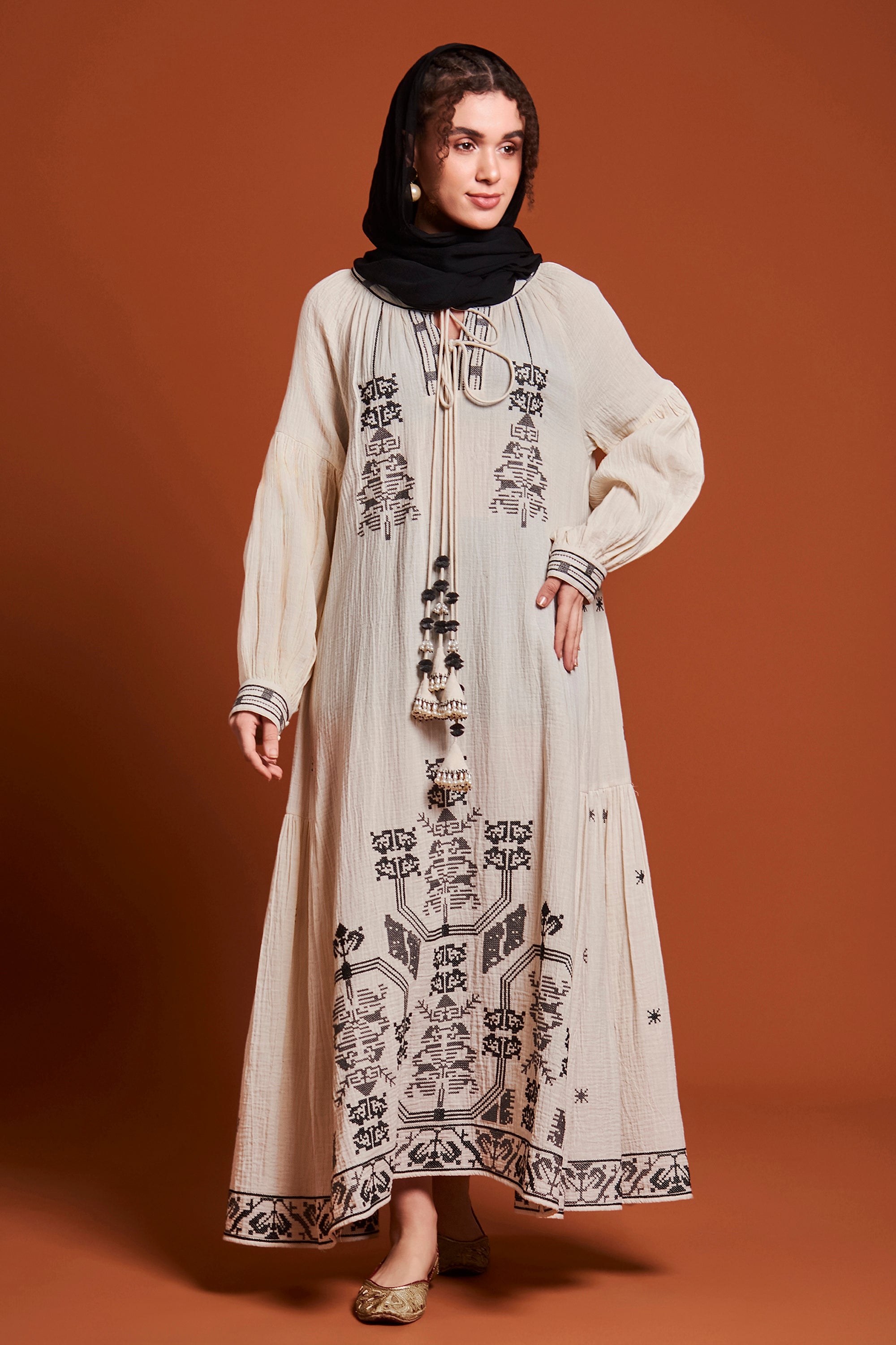 Rehab Embroidered Jalabiya