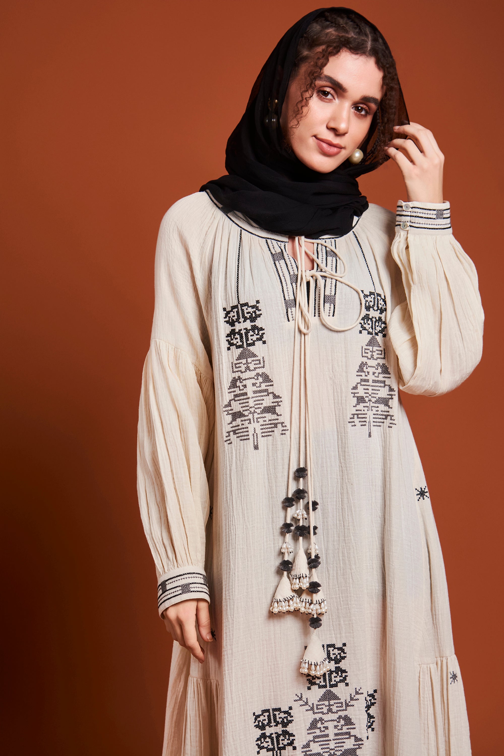 Rehab Embroidered Jalabiya