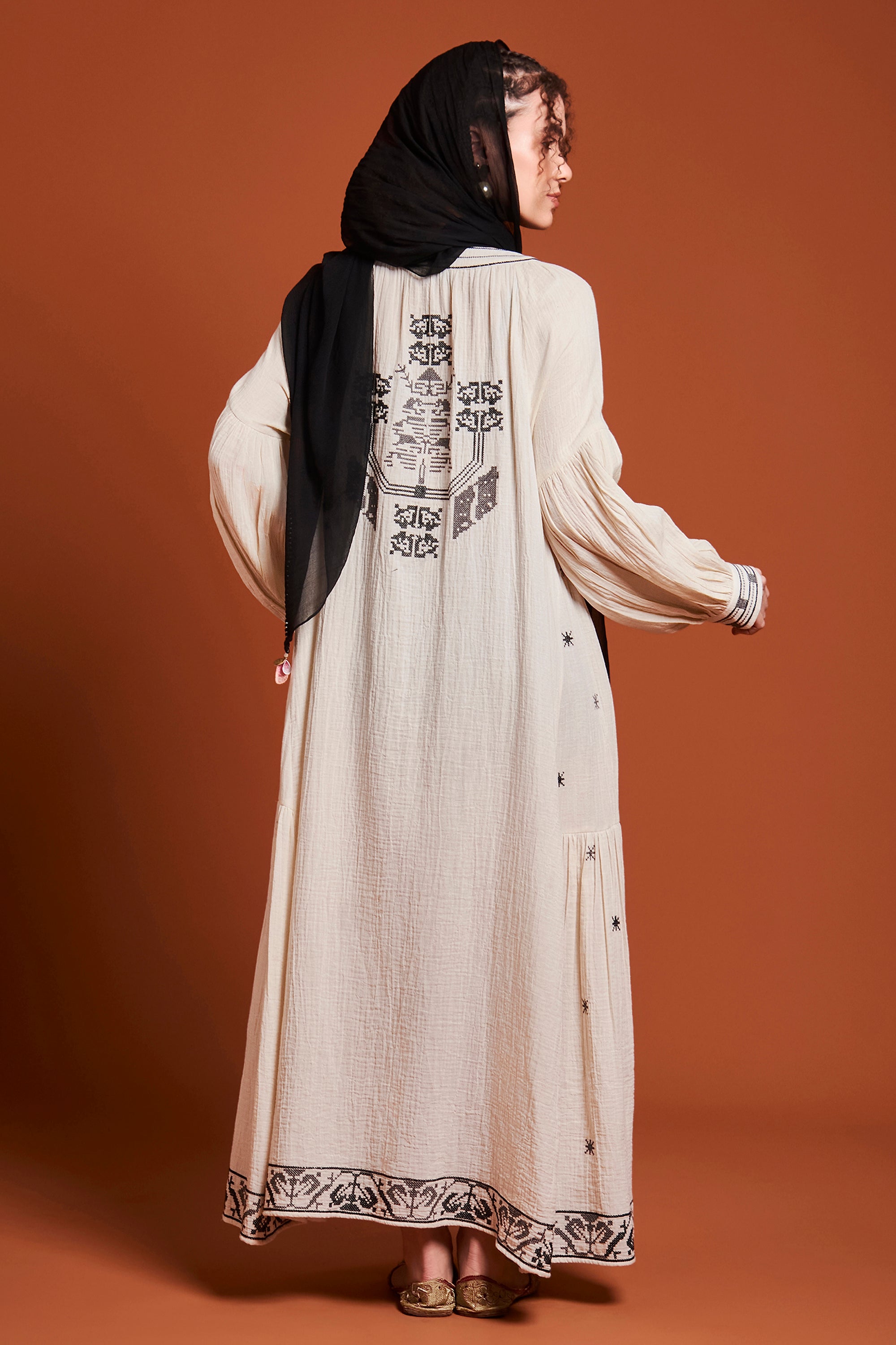 Rehab Embroidered Jalabiya