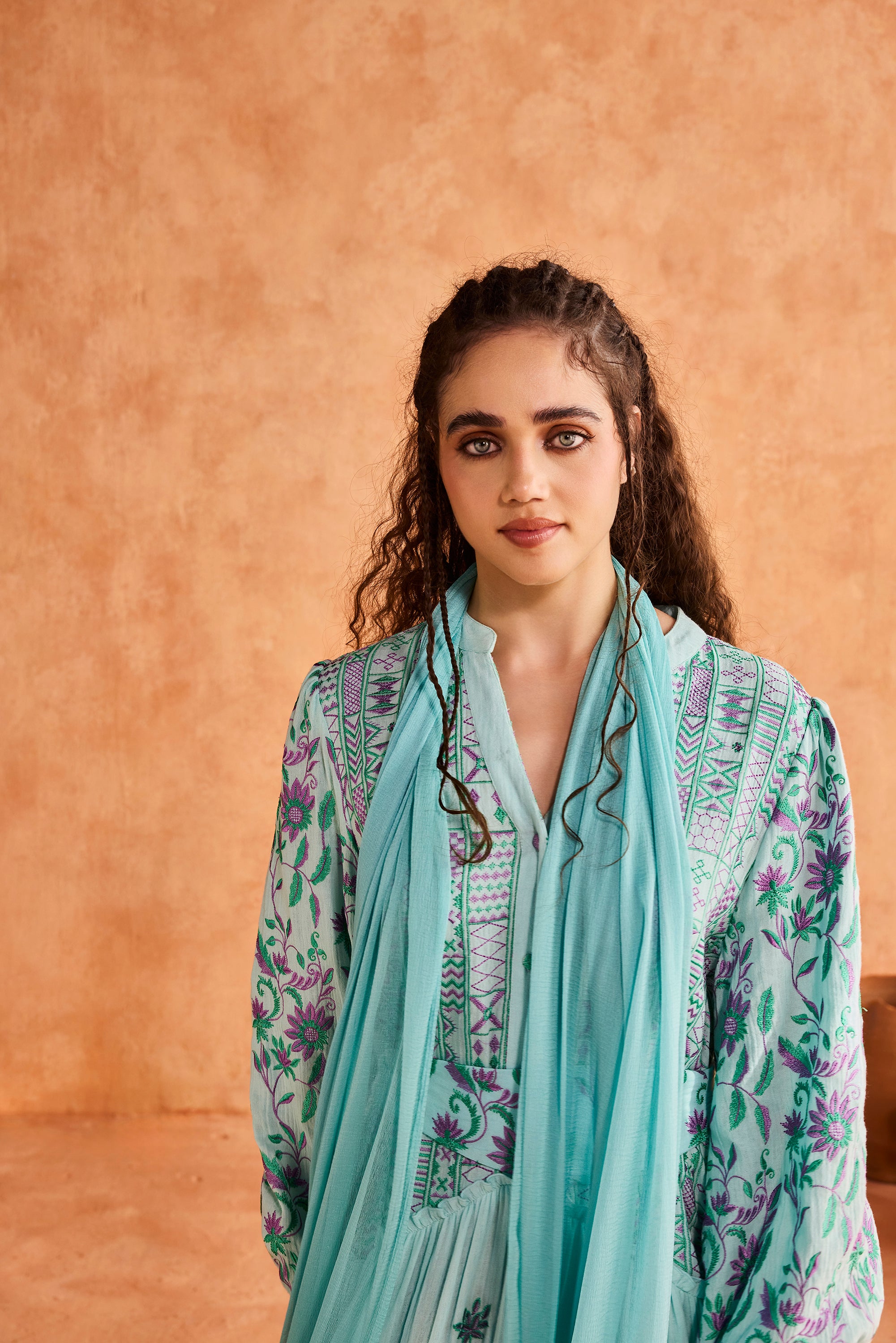 Sabeen Embroidered Jalabiya