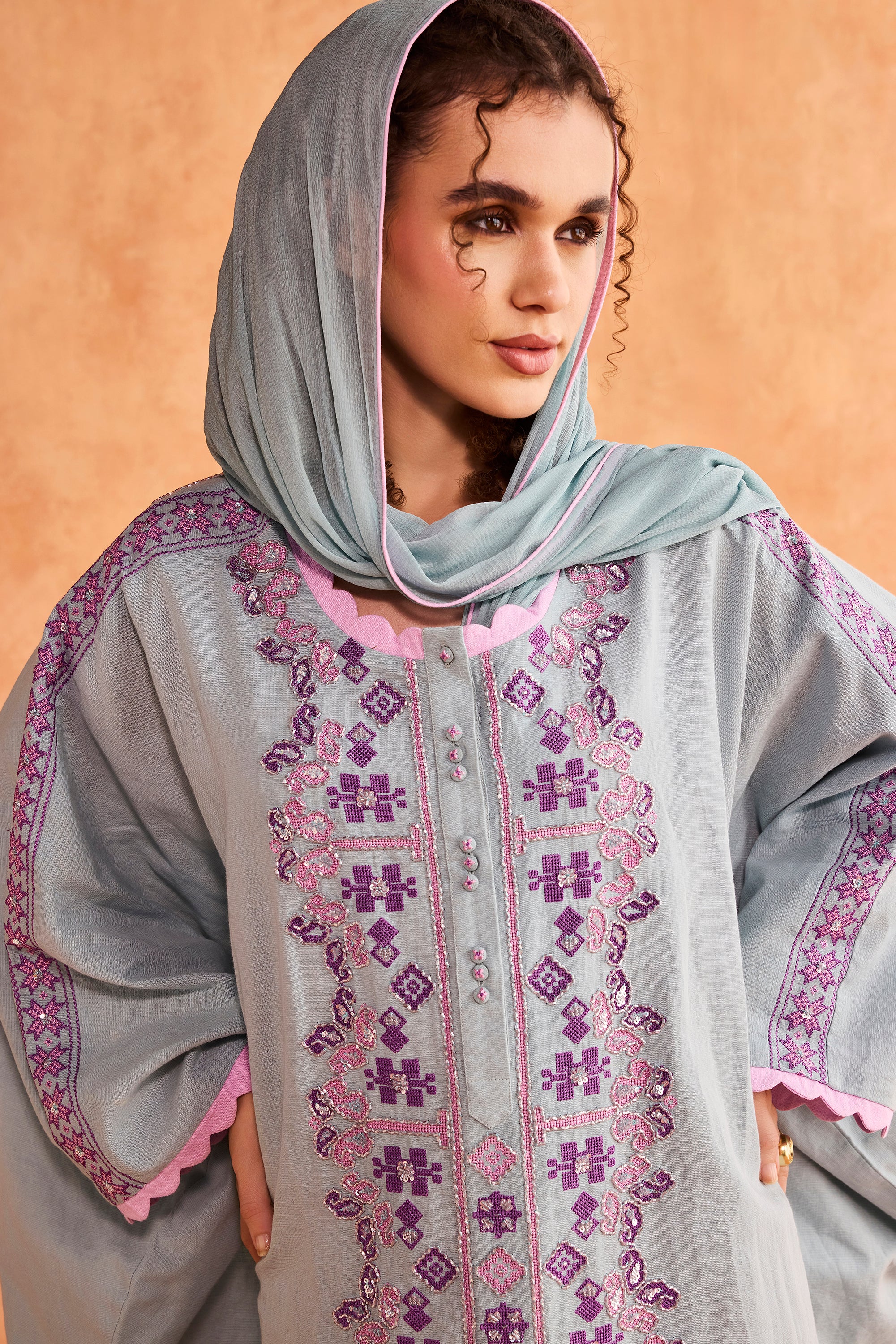 Alhan Embroidered Jalabiya with Embellishment