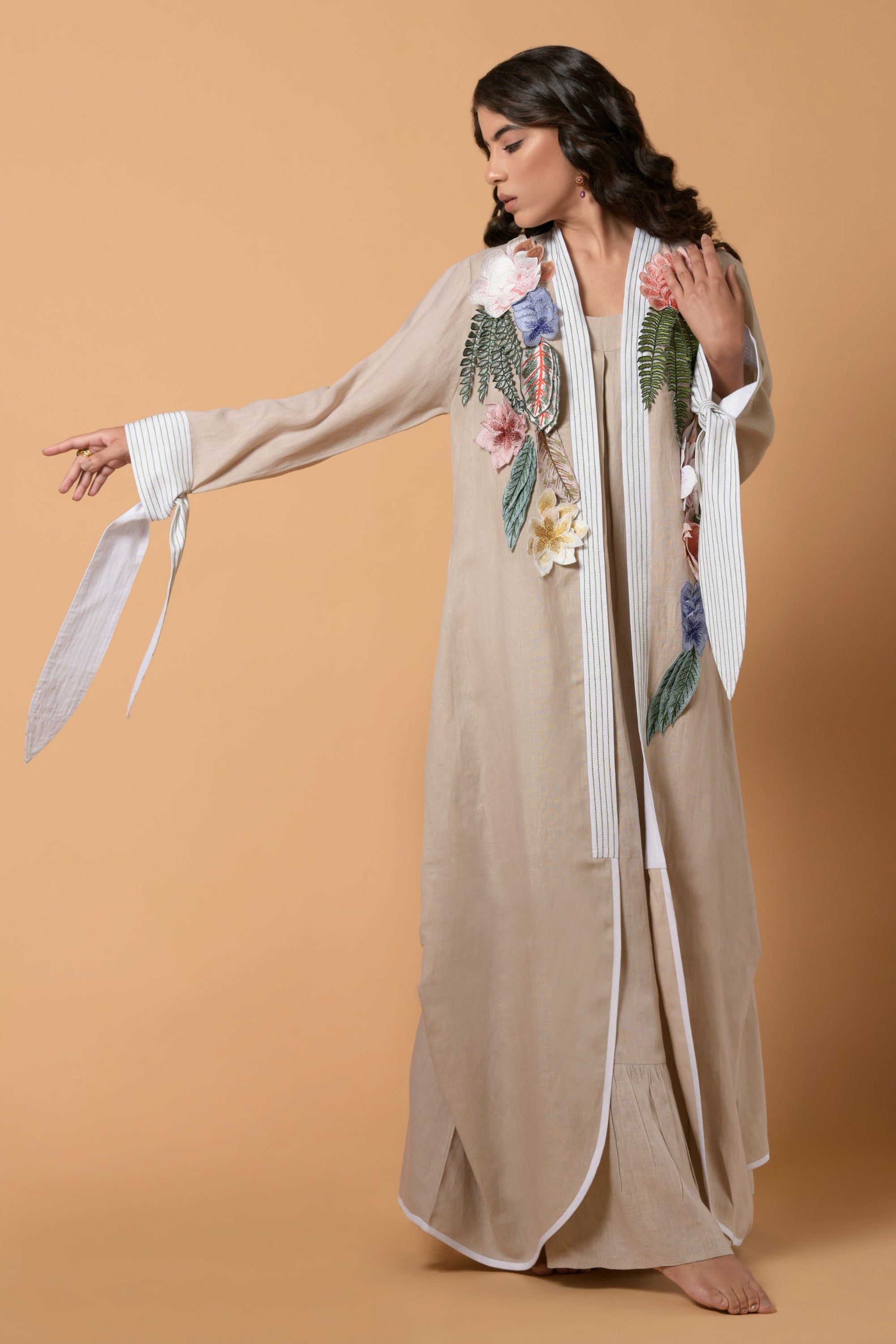 Inaya Blooming Abaya