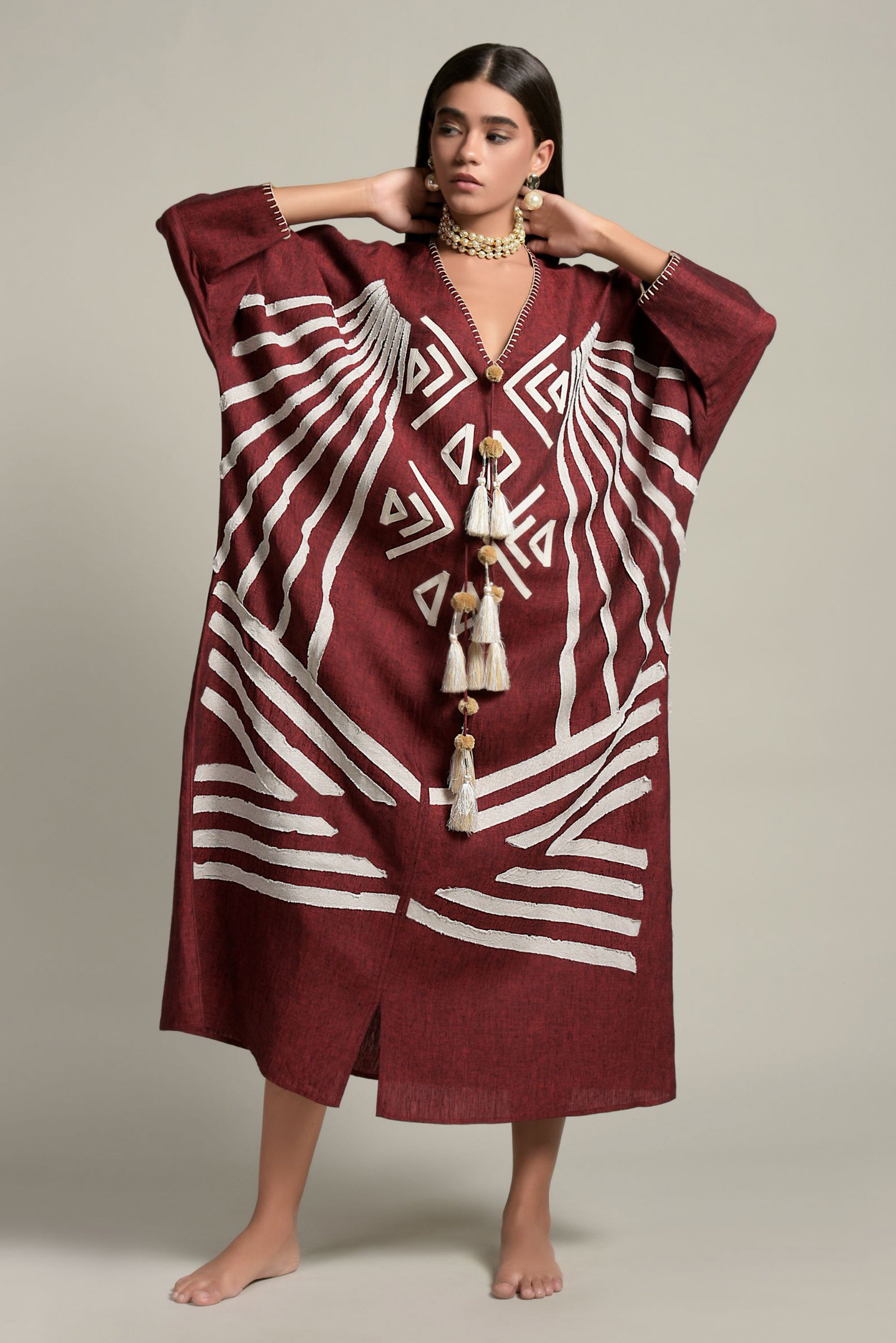 Raaida Applique Jalabiya with Tassels