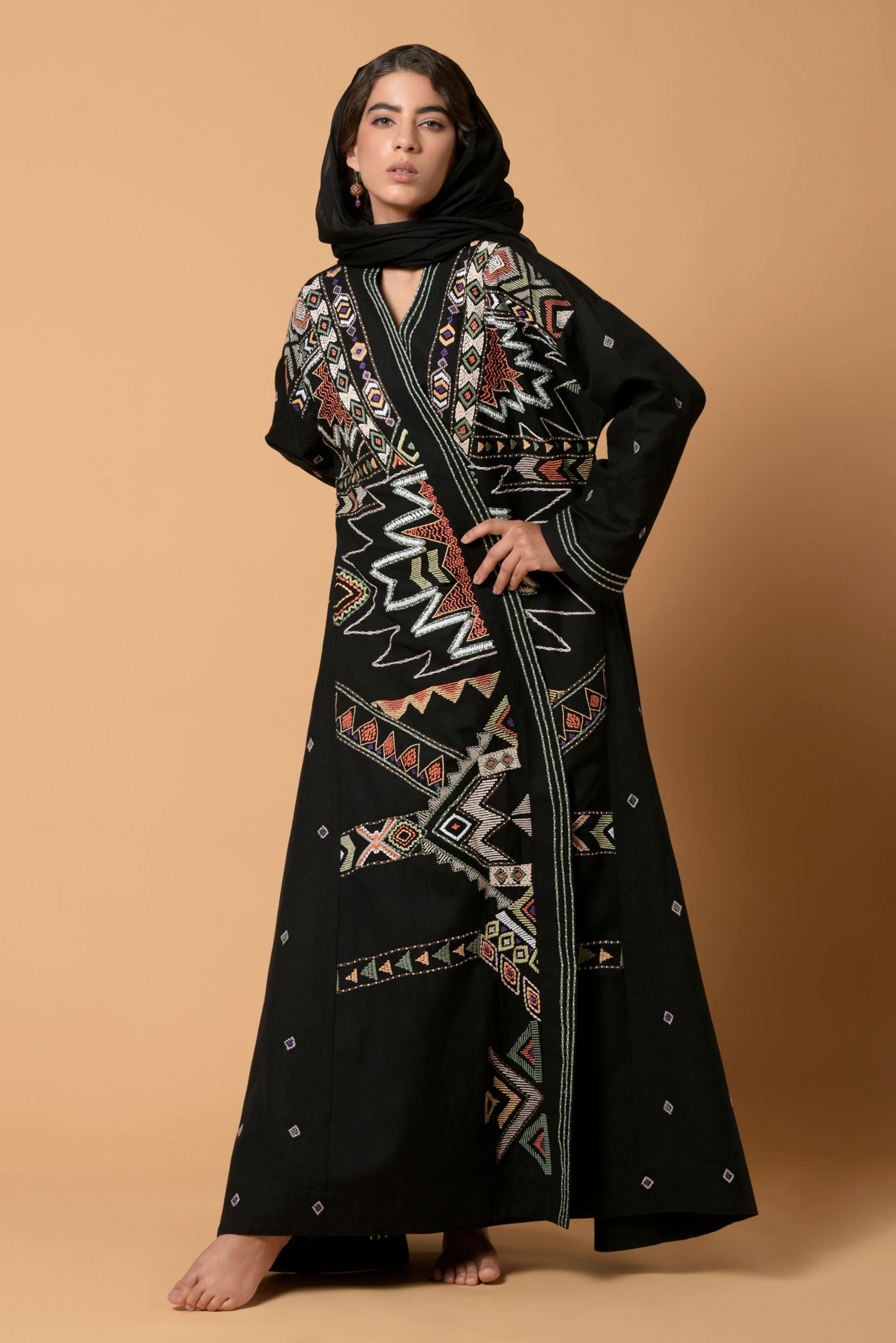 Mahnoor Handasiy Abaya