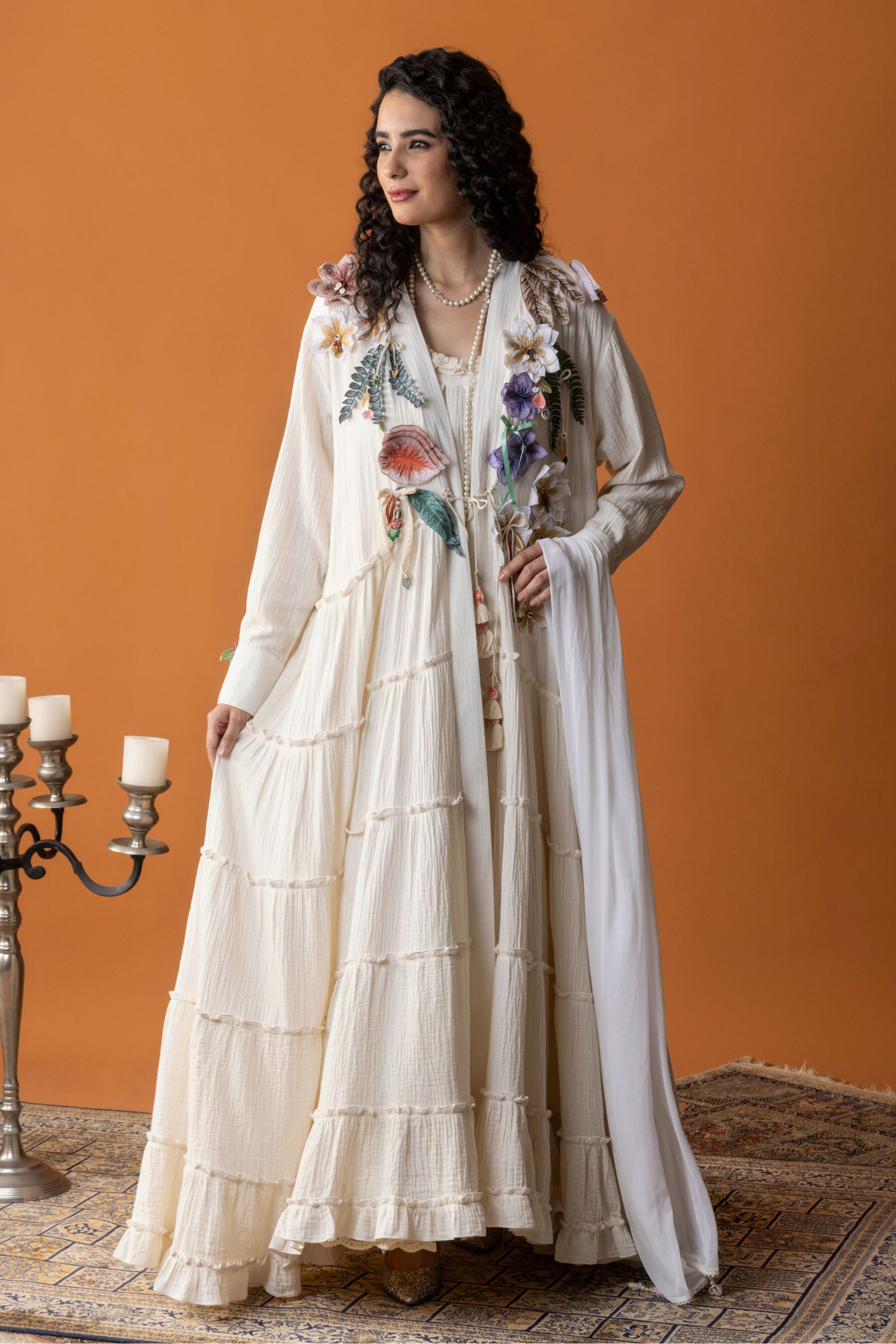 Fala Embroidered Abaya