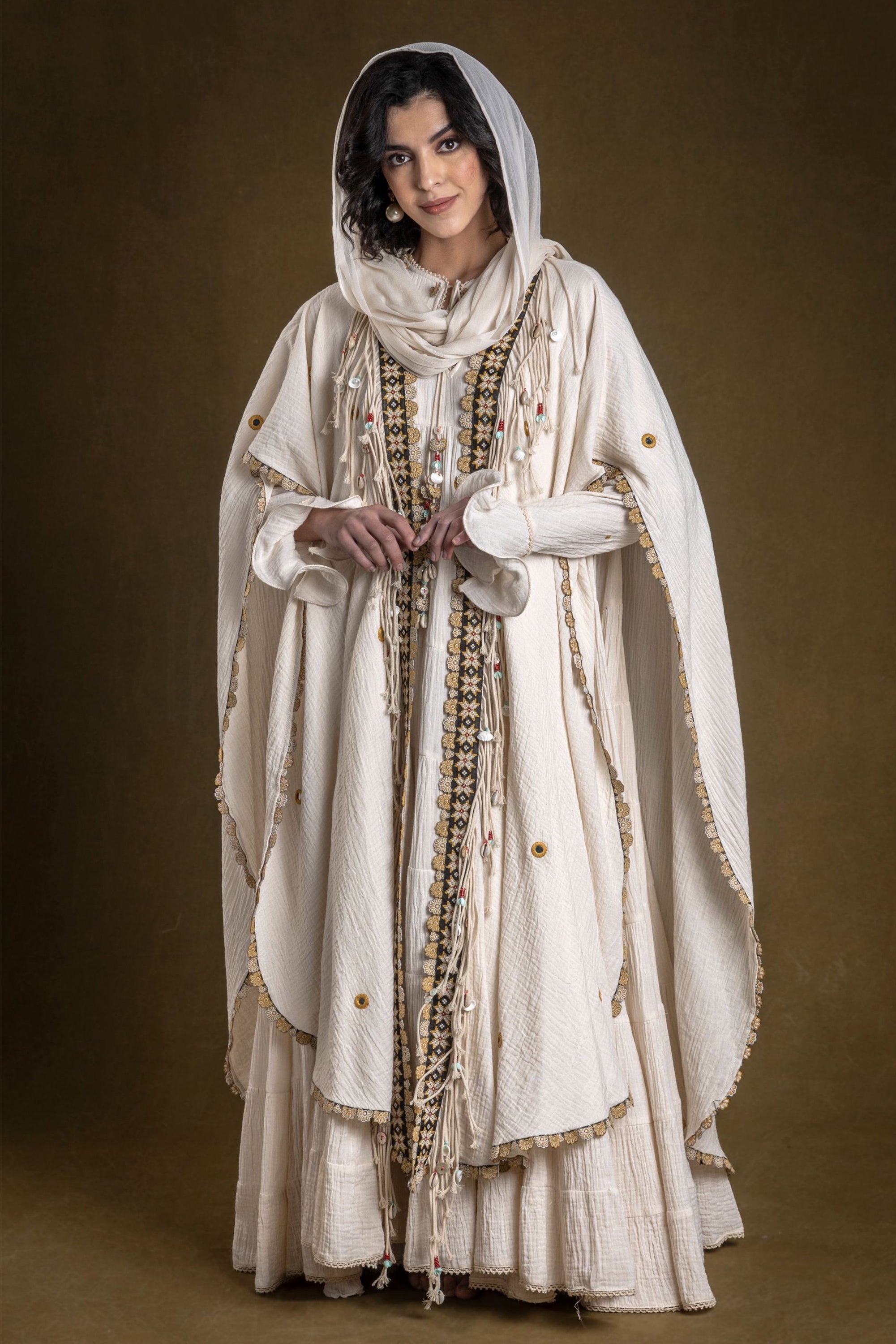 Munawar Embroidered Jalabiya & Dushala Cape with Embellishment