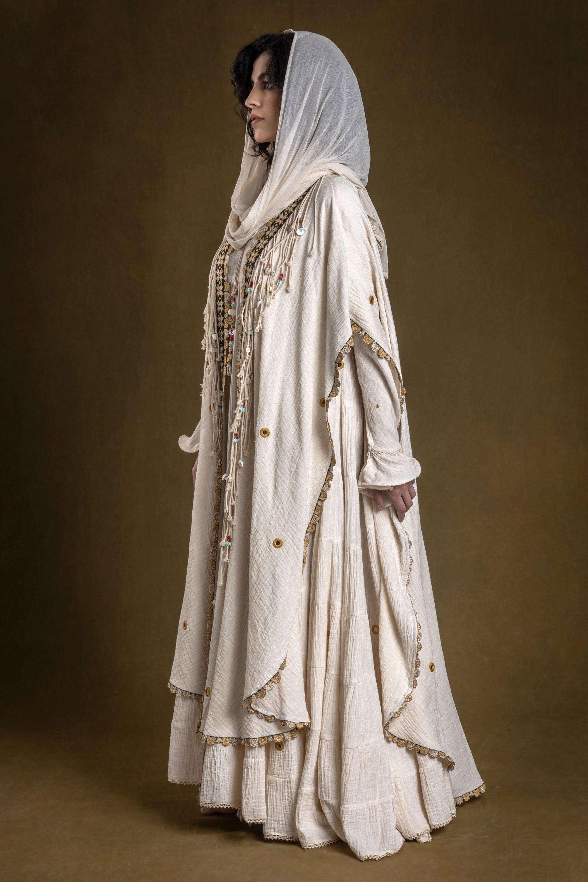 Munawar Embroidered Jalabiya & Dushala Cape with Embellishment