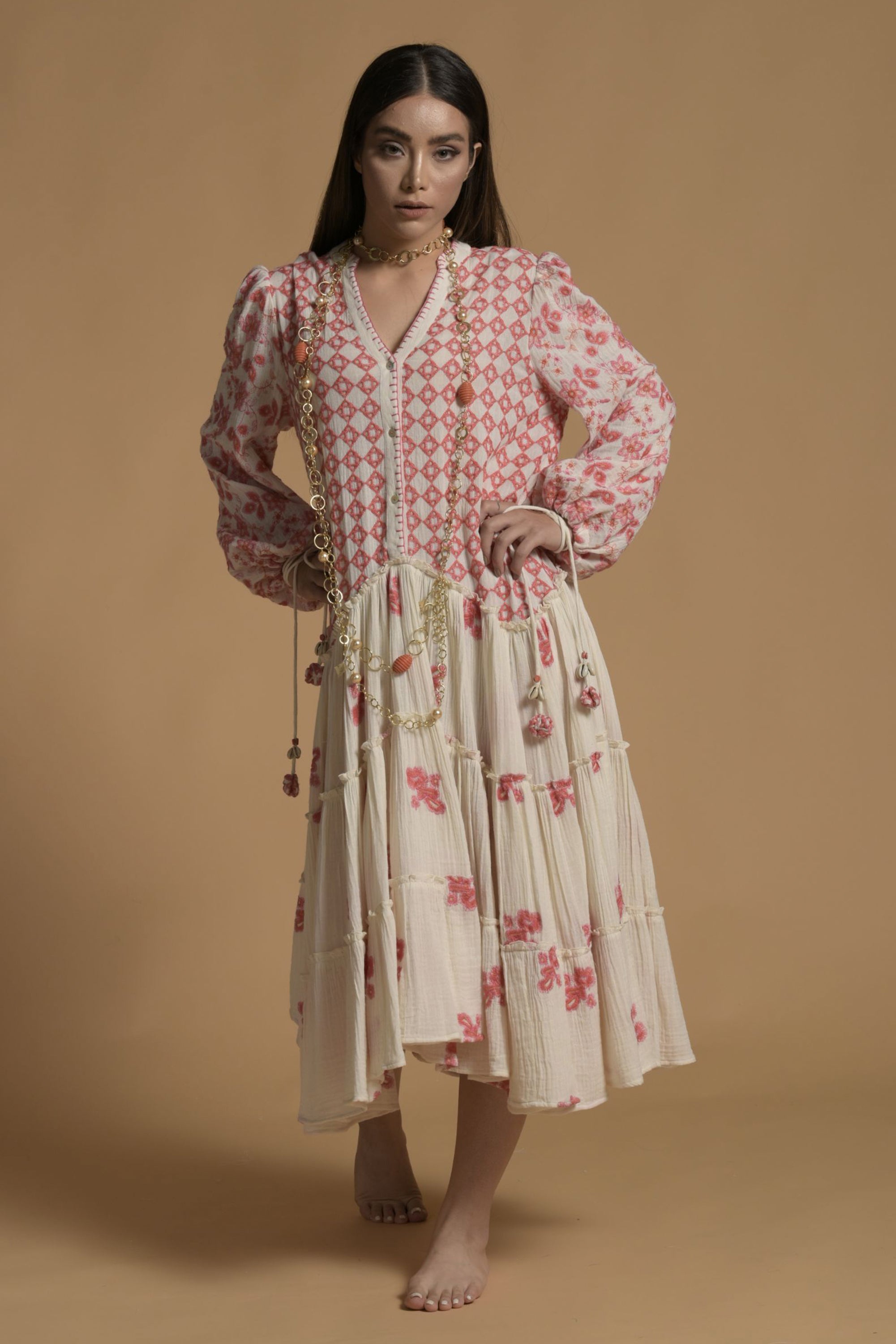 Chandni Embroidered Jalabiya