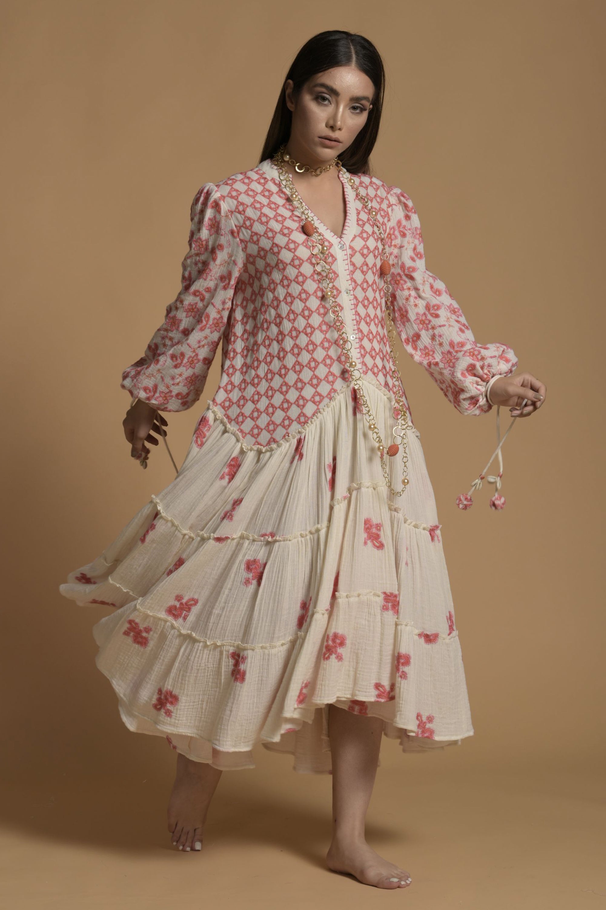 Chandni Embroidered Jalabiya